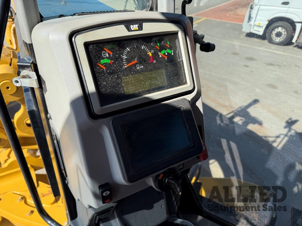 2020 CATERPILLAR 16 NG MOTOR GRADER