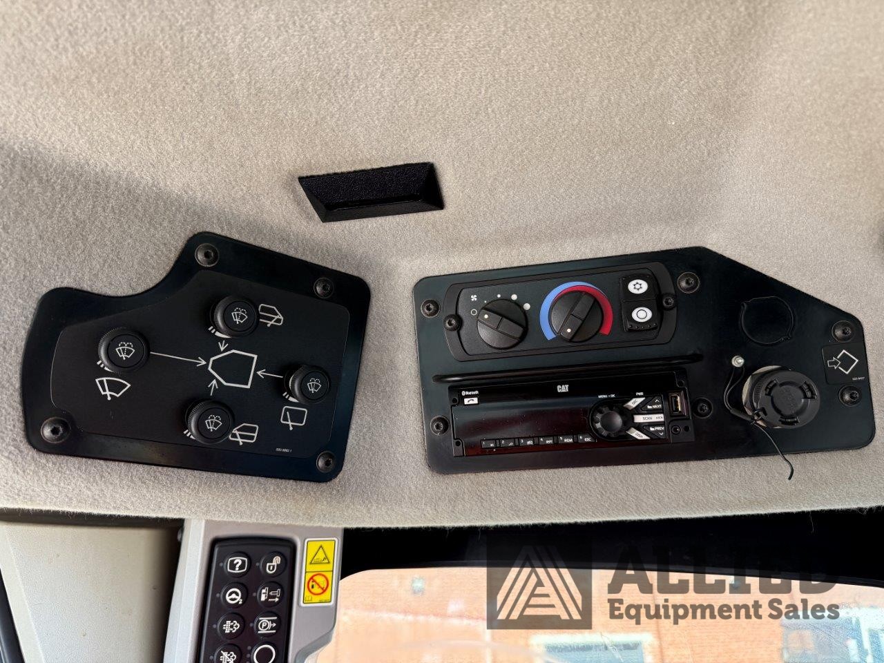 2020 CATERPILLAR 16 NG MOTOR GRADER