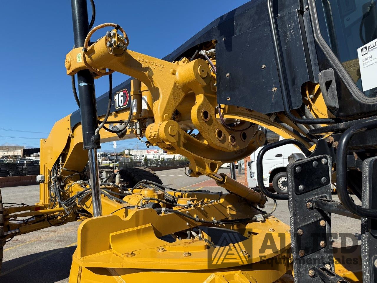 2020 CATERPILLAR 16 NG MOTOR GRADER