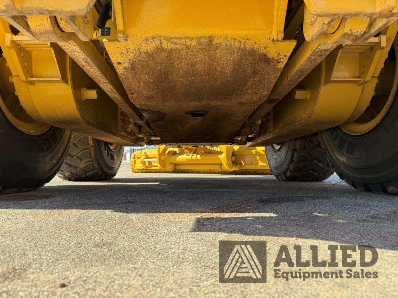 2020 CATERPILLAR 16 NG MOTOR GRADER