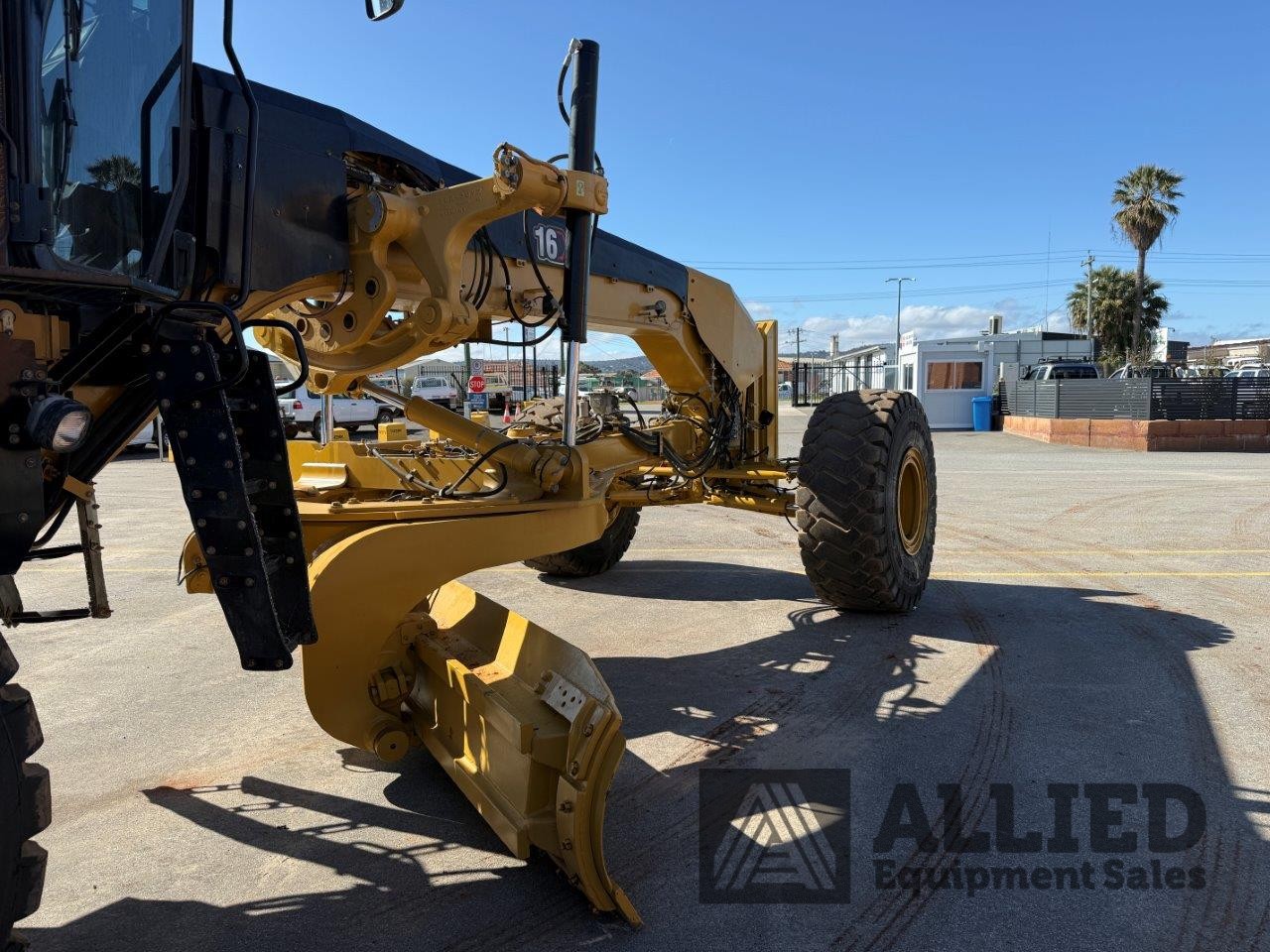 2020 CATERPILLAR 16 NG MOTOR GRADER