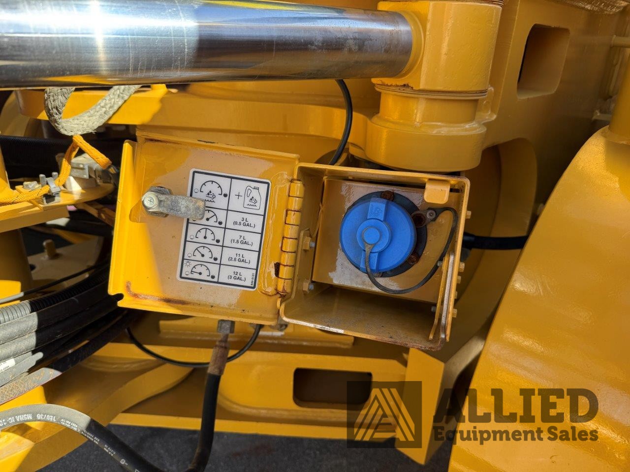 2020 CATERPILLAR 16 NG MOTOR GRADER