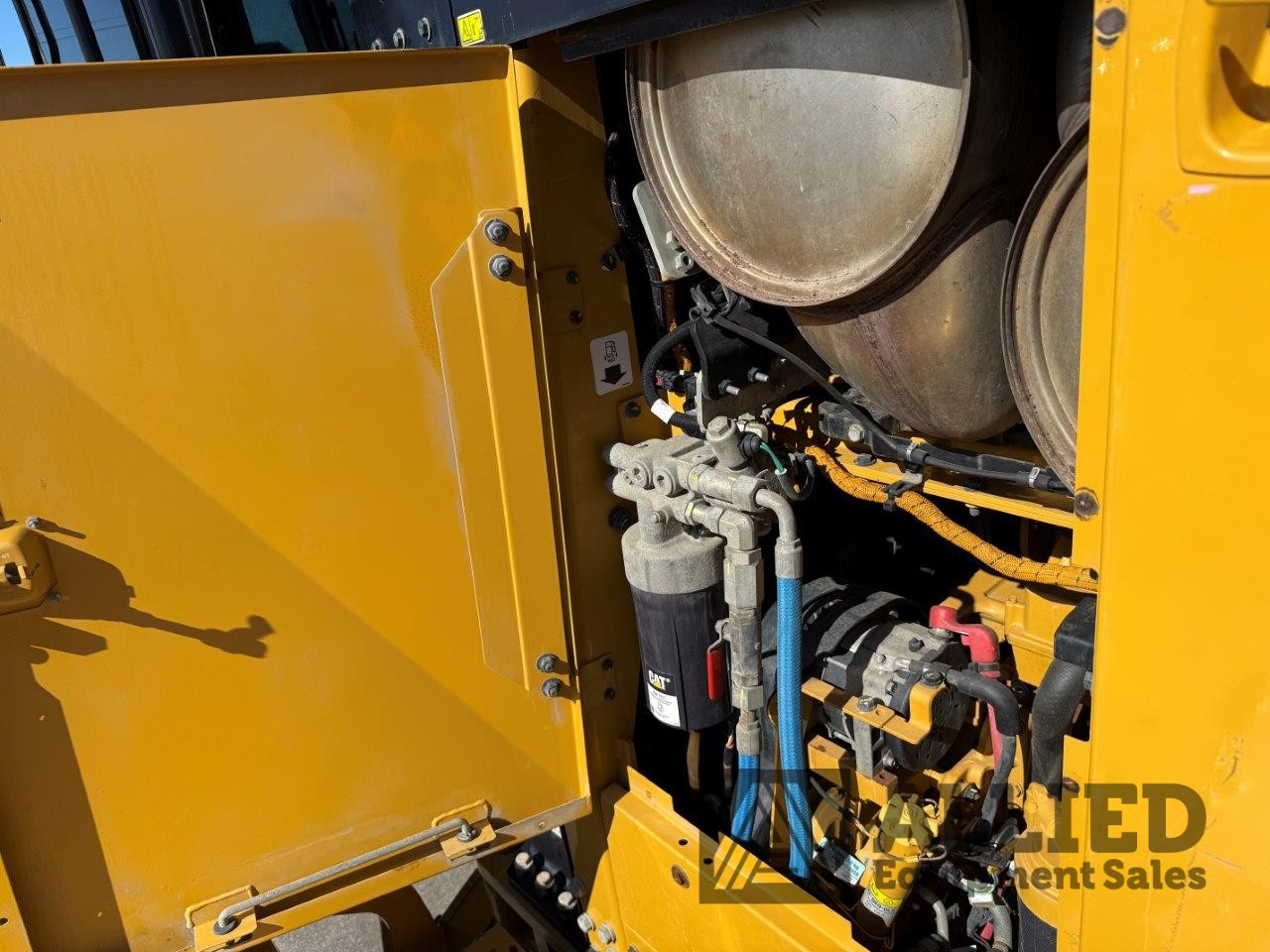 2020 CATERPILLAR 16 NG MOTOR GRADER