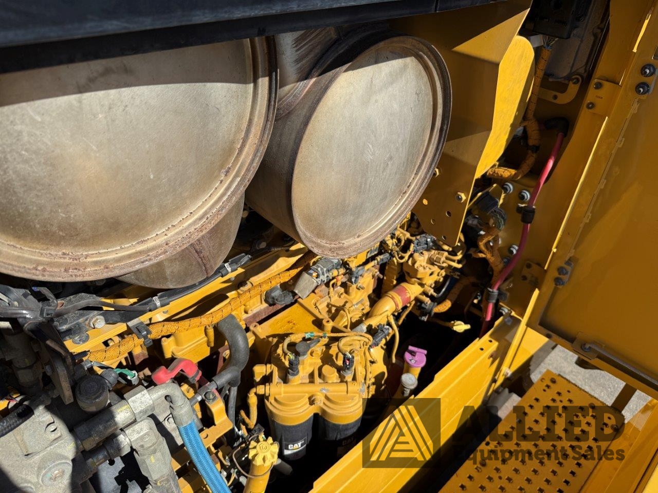 2020 CATERPILLAR 16 NG MOTOR GRADER