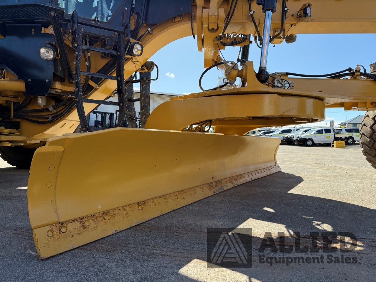 2020 CATERPILLAR 16 NG MOTOR GRADER