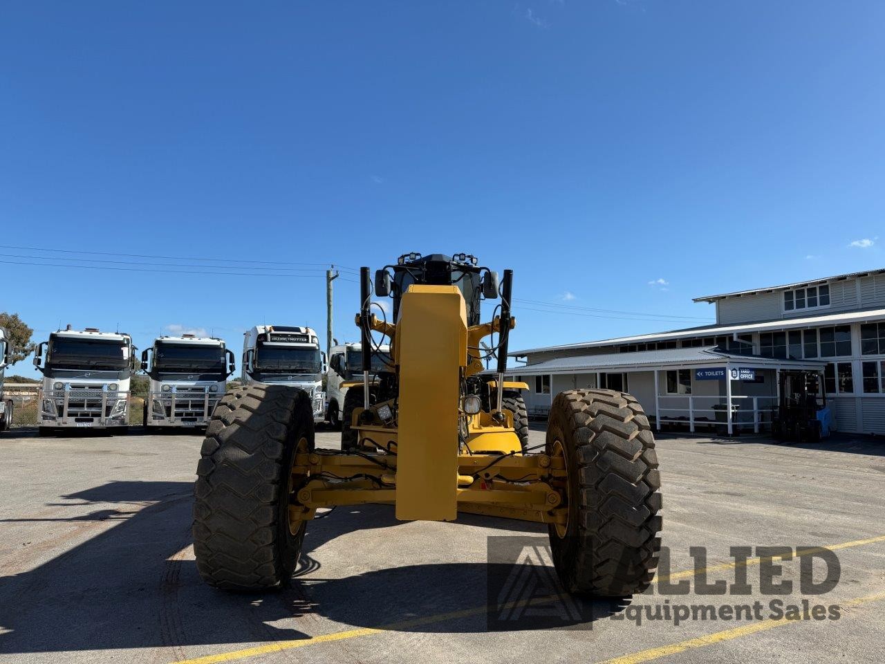 2020 CATERPILLAR 16 NG MOTOR GRADER