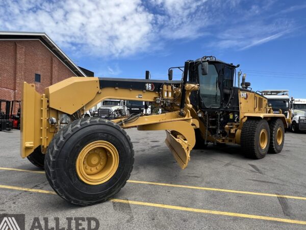 2020 CATERPILLAR 16 NG MOTOR GRADER