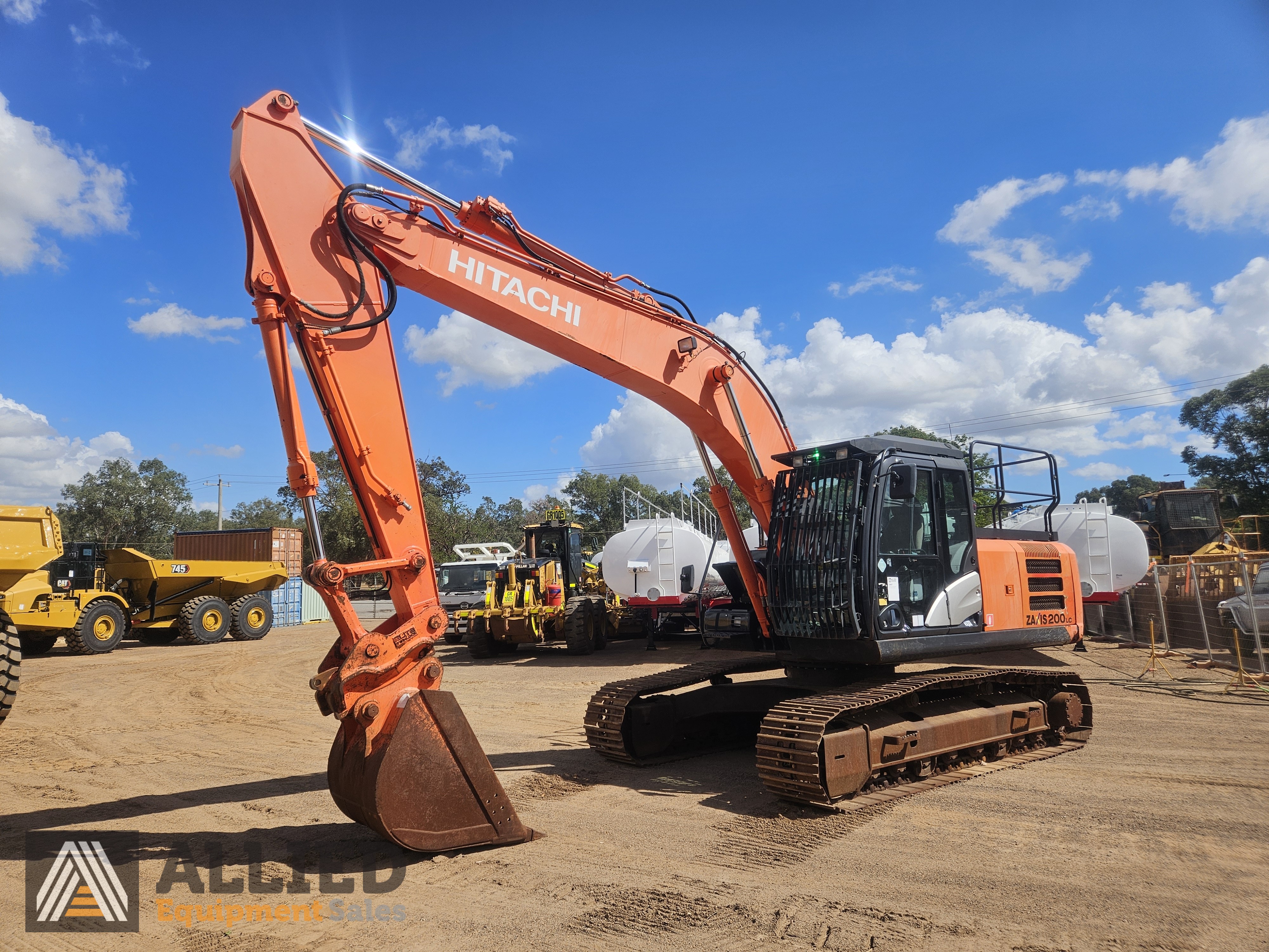 2017 HITACHI ZX200LC-5G HYDRAULIC EXCAVATOR