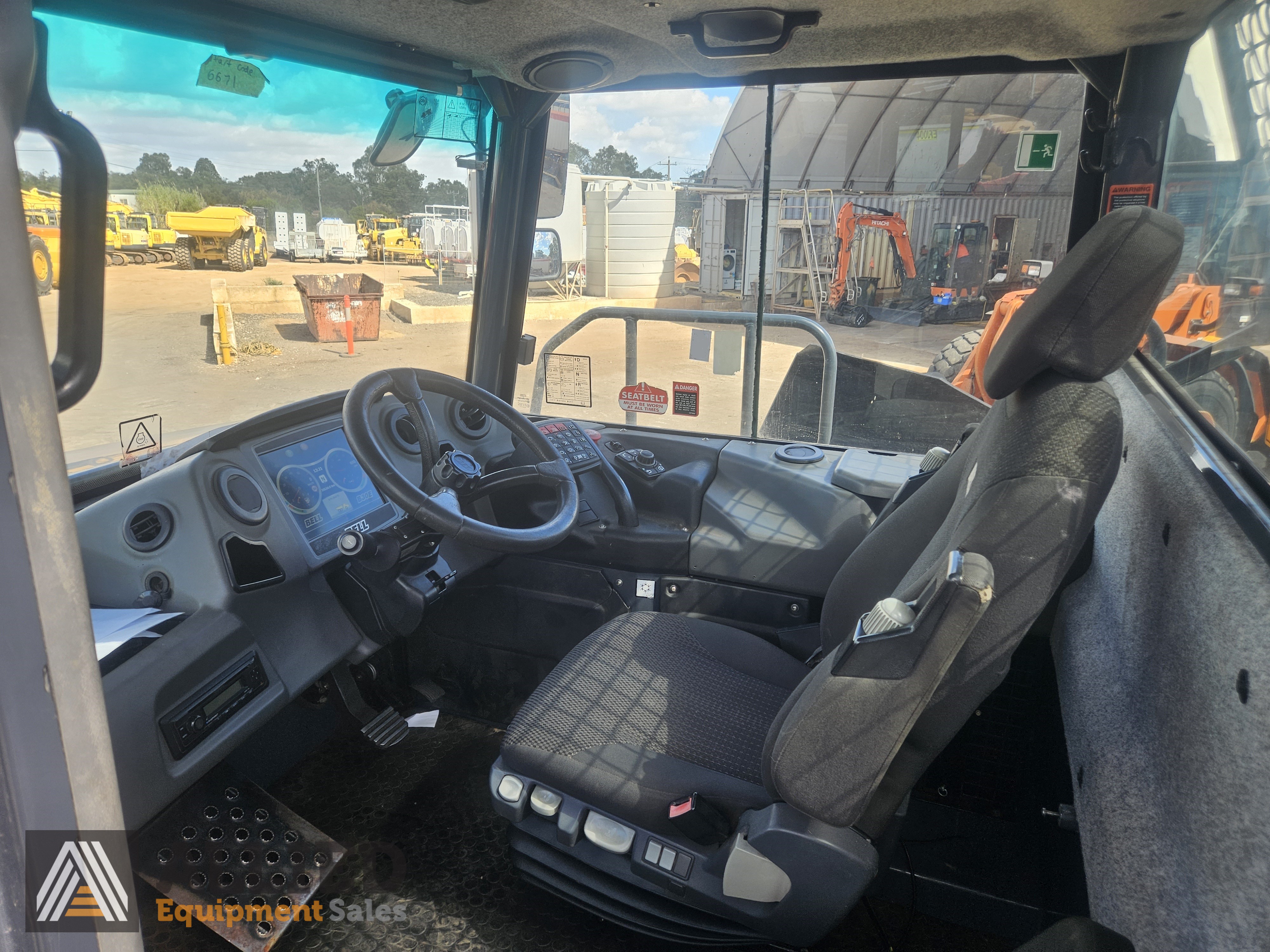 2013 BELL B30E ARTICULATED DUMP TRUCK