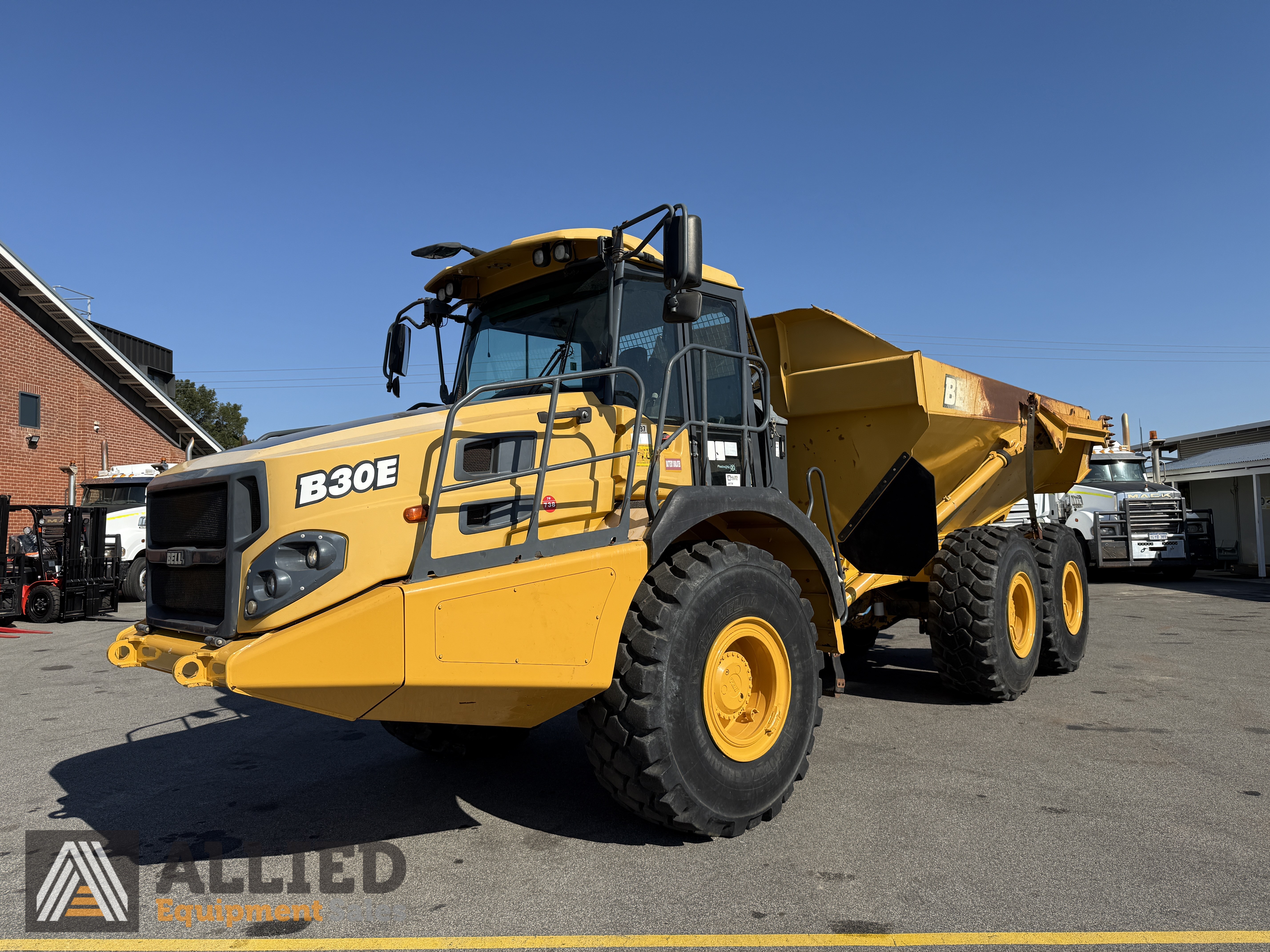 2015 BELL B30E ARTICULATED DUMP TRUCK