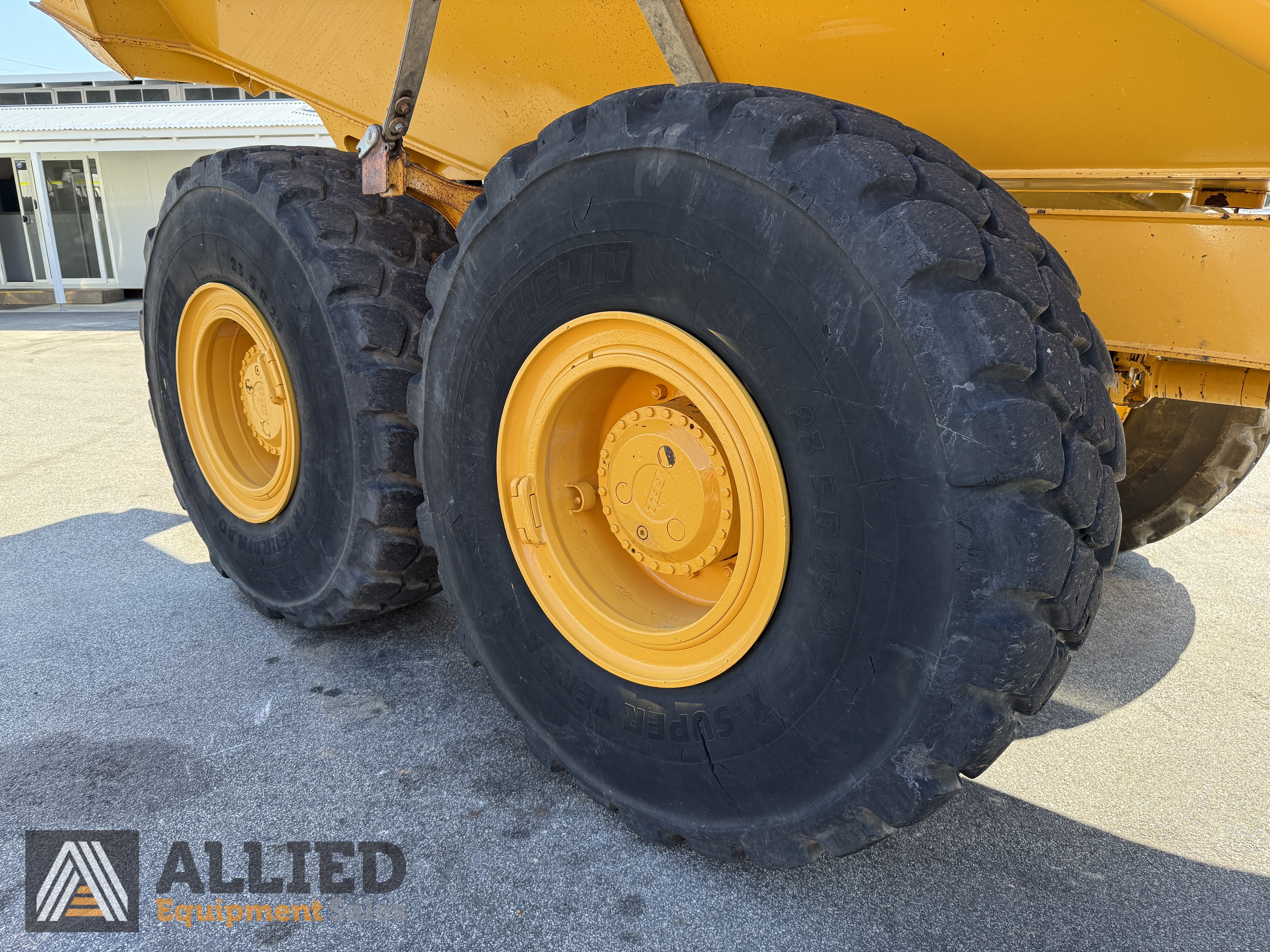 2015 BELL B30E ARTICULATED DUMP TRUCK