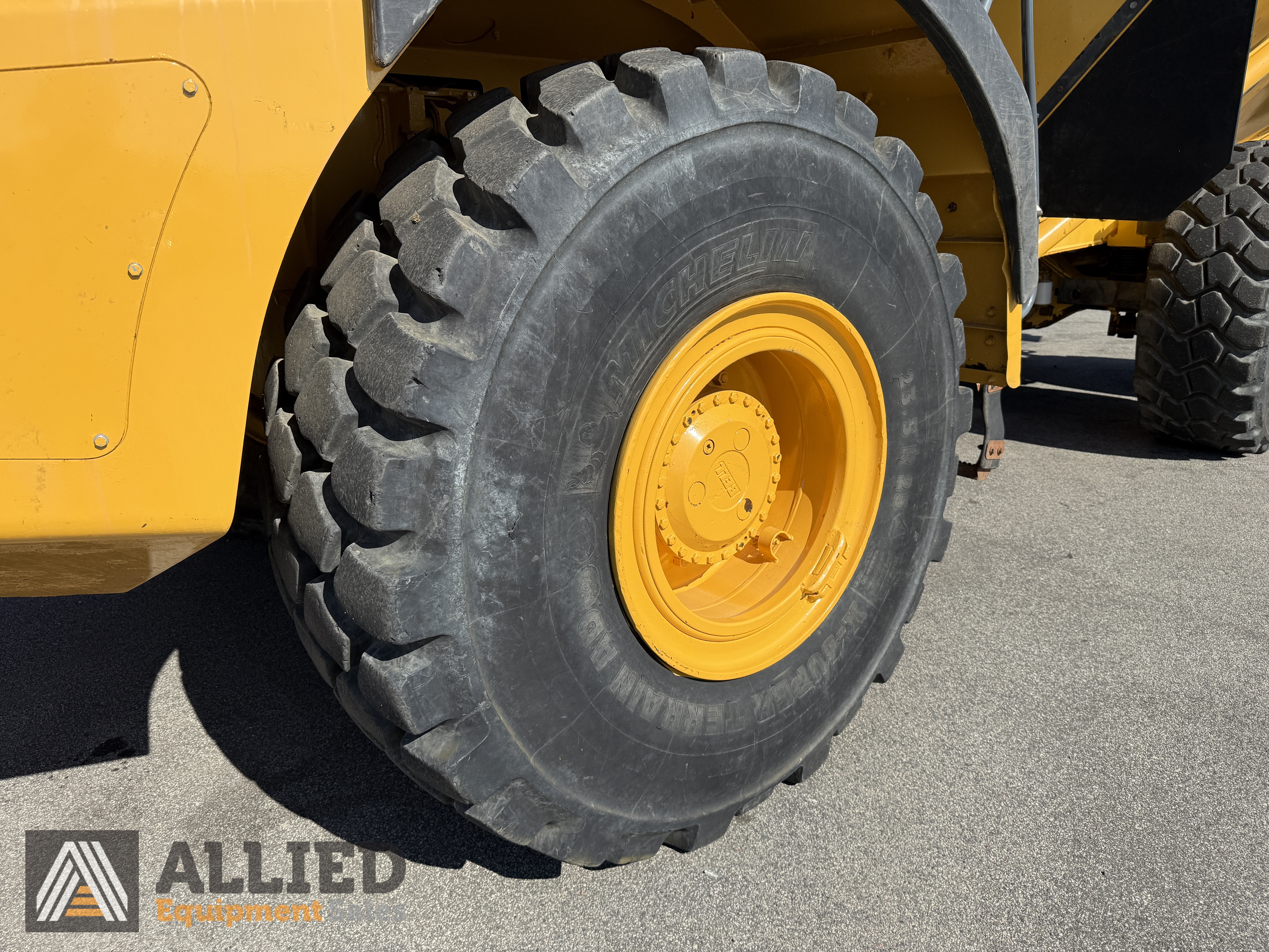 2015 BELL B30E ARTICULATED DUMP TRUCK