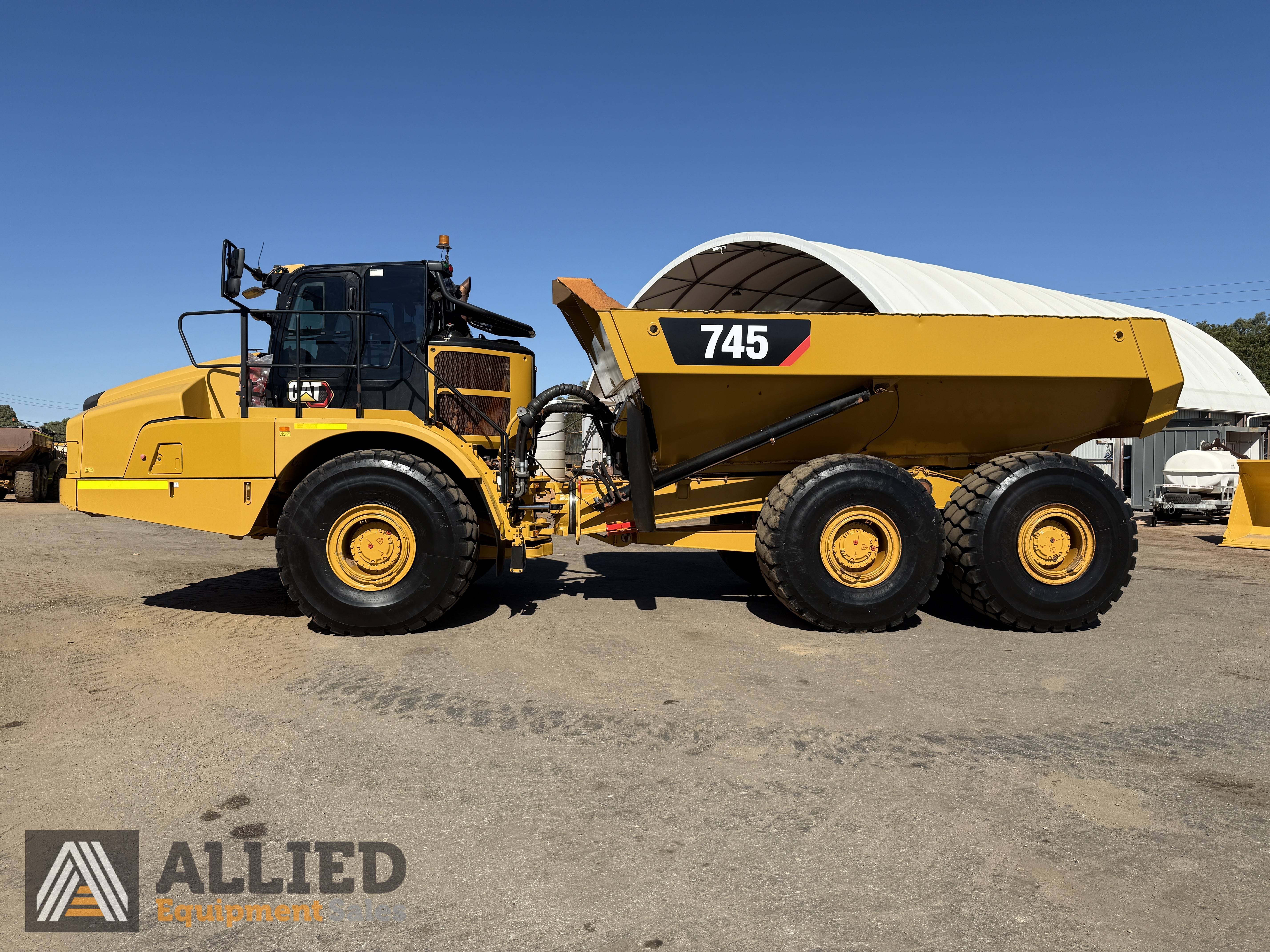 2018 CATERPILLAR 745 ARTICULATED DUMP TRUCK