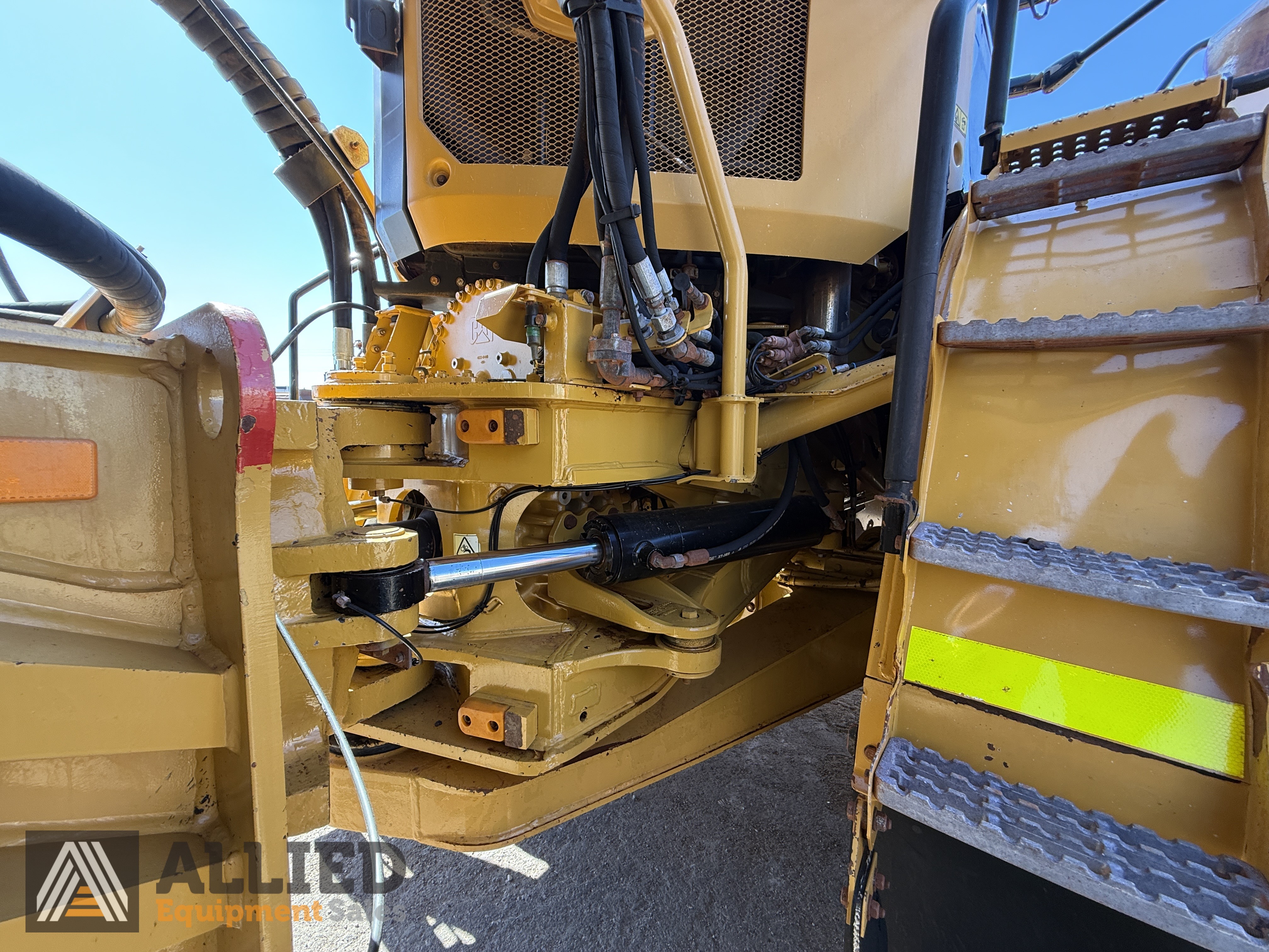 2018 CATERPILLAR 745 ARTICULATED DUMP TRUCK