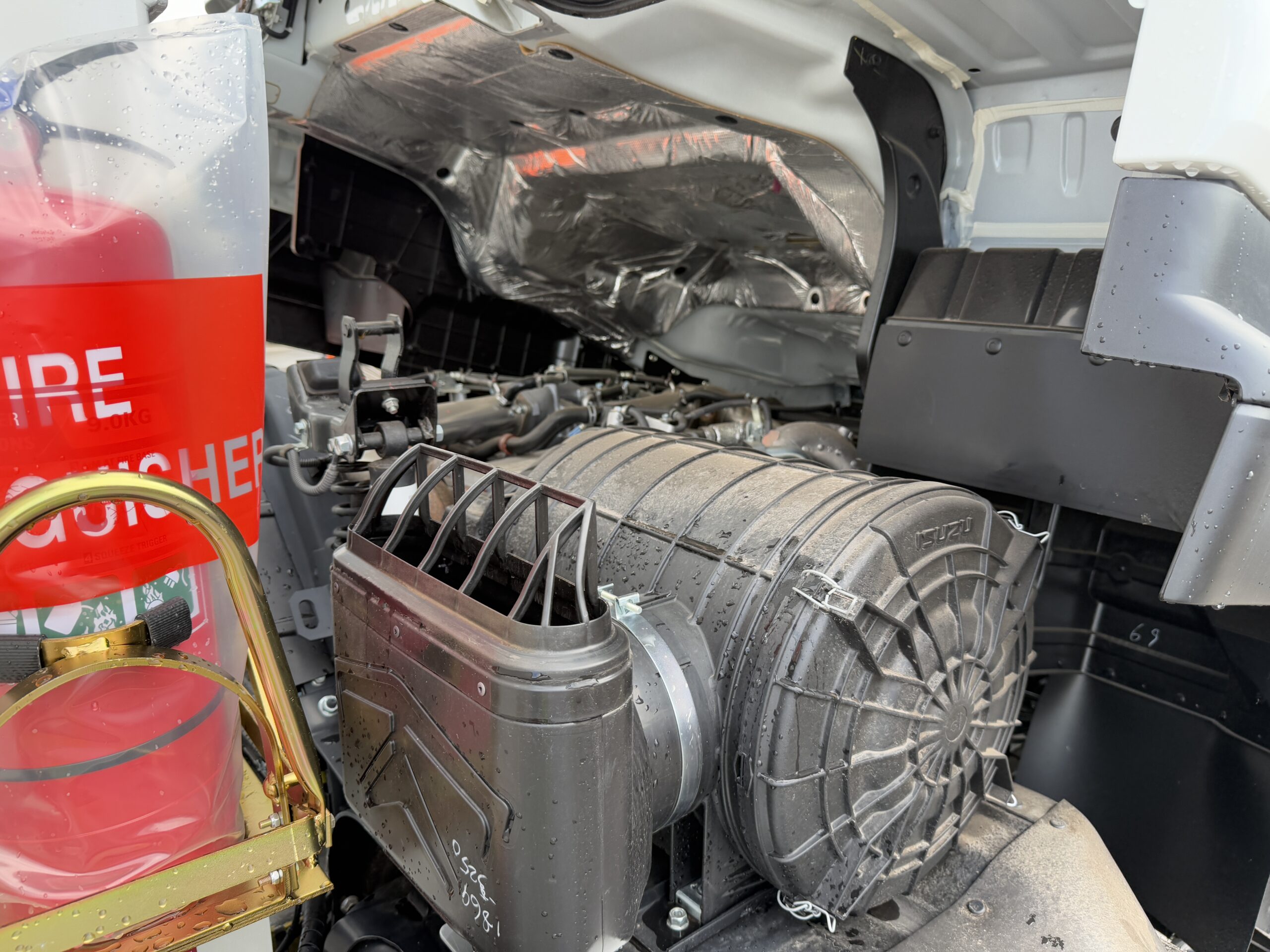 2025 ISUZU FYH 300/350 MLWB 8X4 SERVICE TRUCK C/W AES 11000 SERVICE MODULE