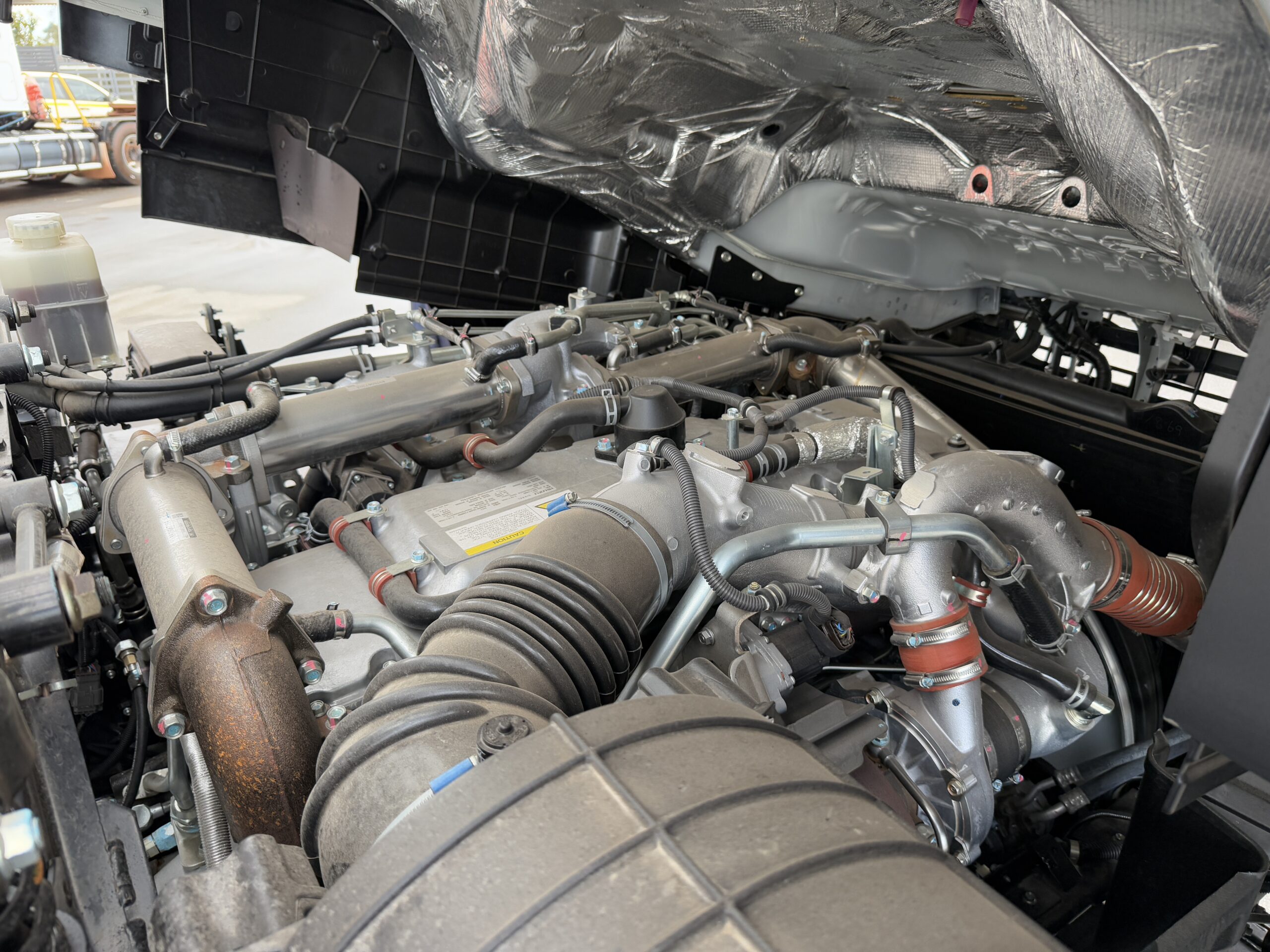 2025 ISUZU FYH 300/350 MLWB 8X4 SERVICE TRUCK C/W AES 11000 SERVICE MODULE
