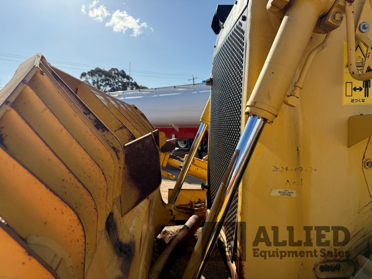 2015 KOMATSU D155AX-7 TRACK TYPE TRACTOR (DOZER)