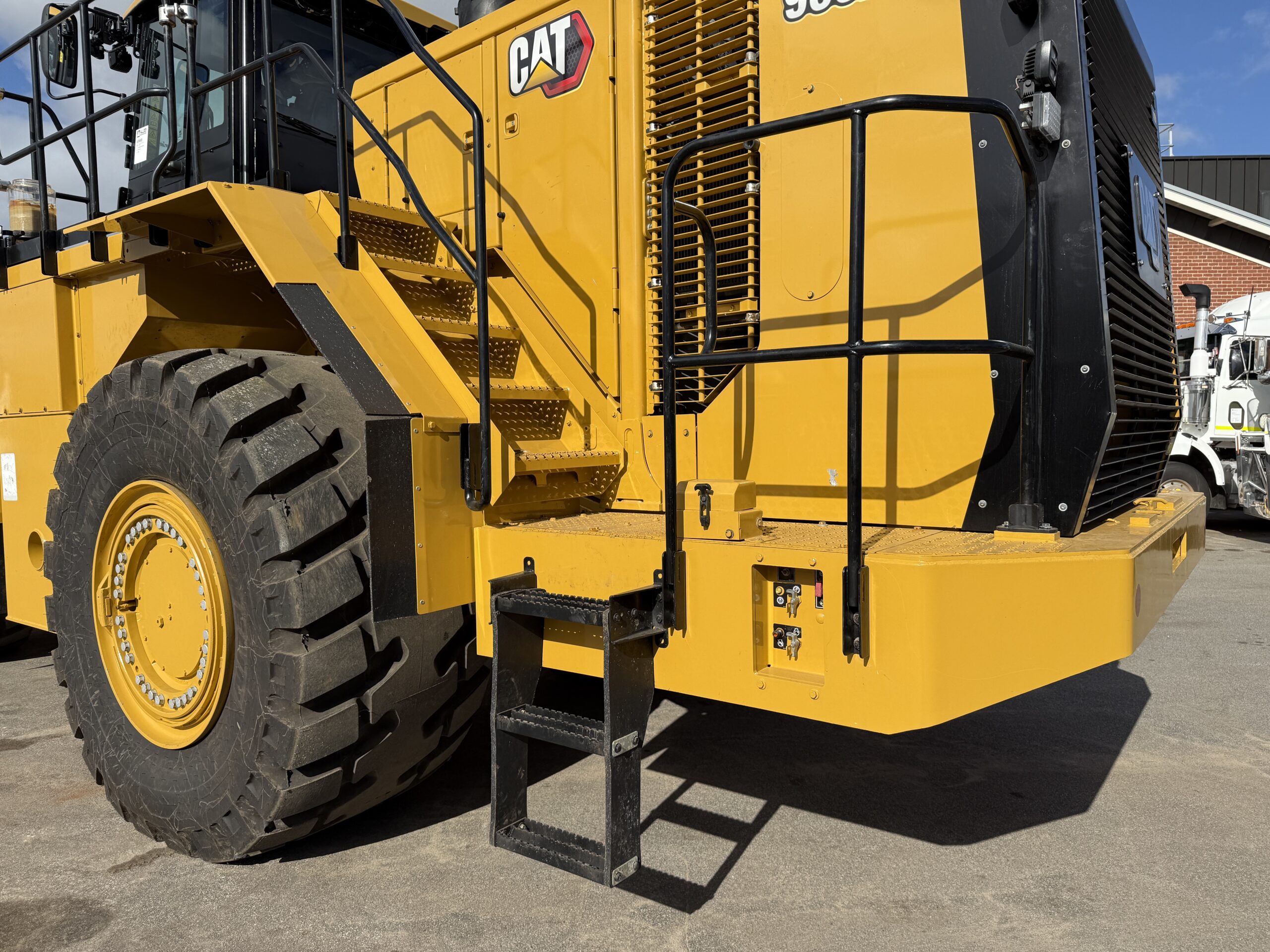 2023 CATERPILLAR 988K WHEEL LOADER