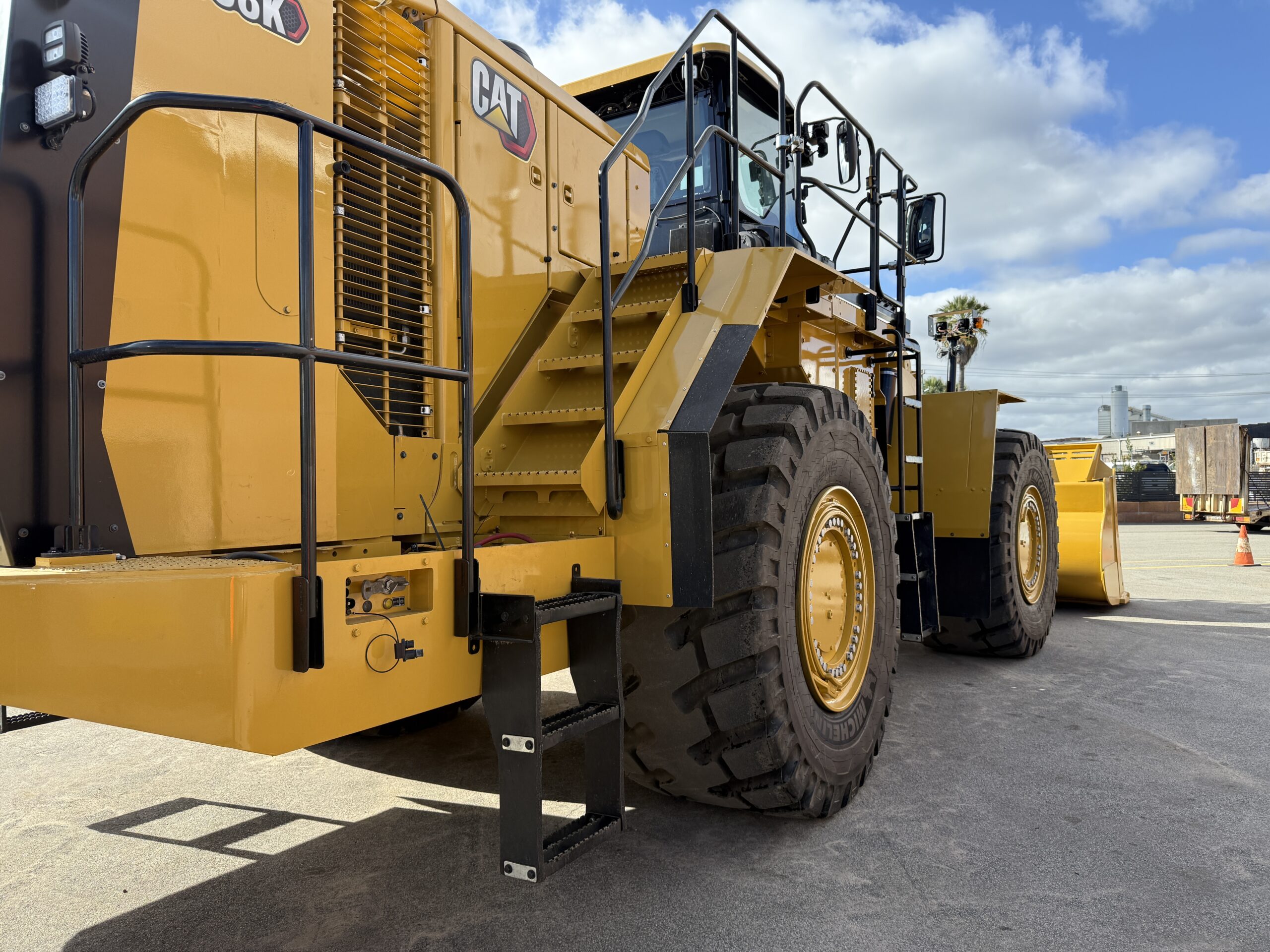 2023 CATERPILLAR 988K WHEEL LOADER