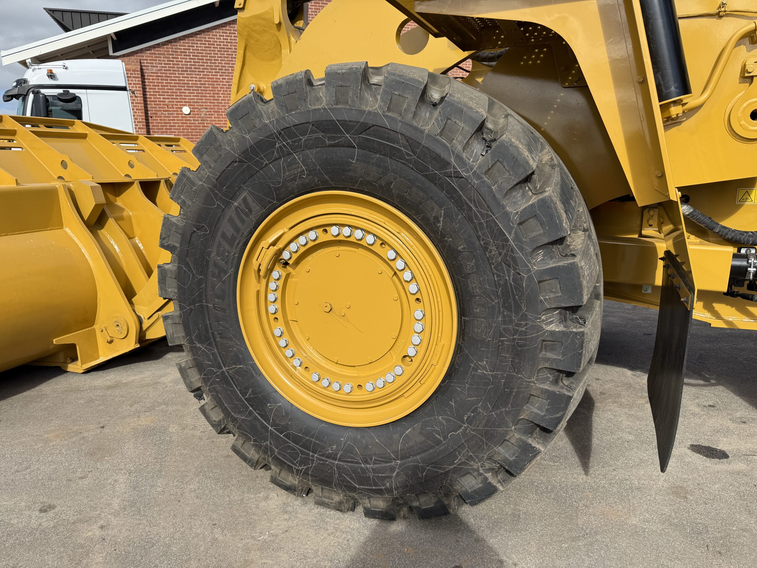 2023 CATERPILLAR 988K WHEEL LOADER