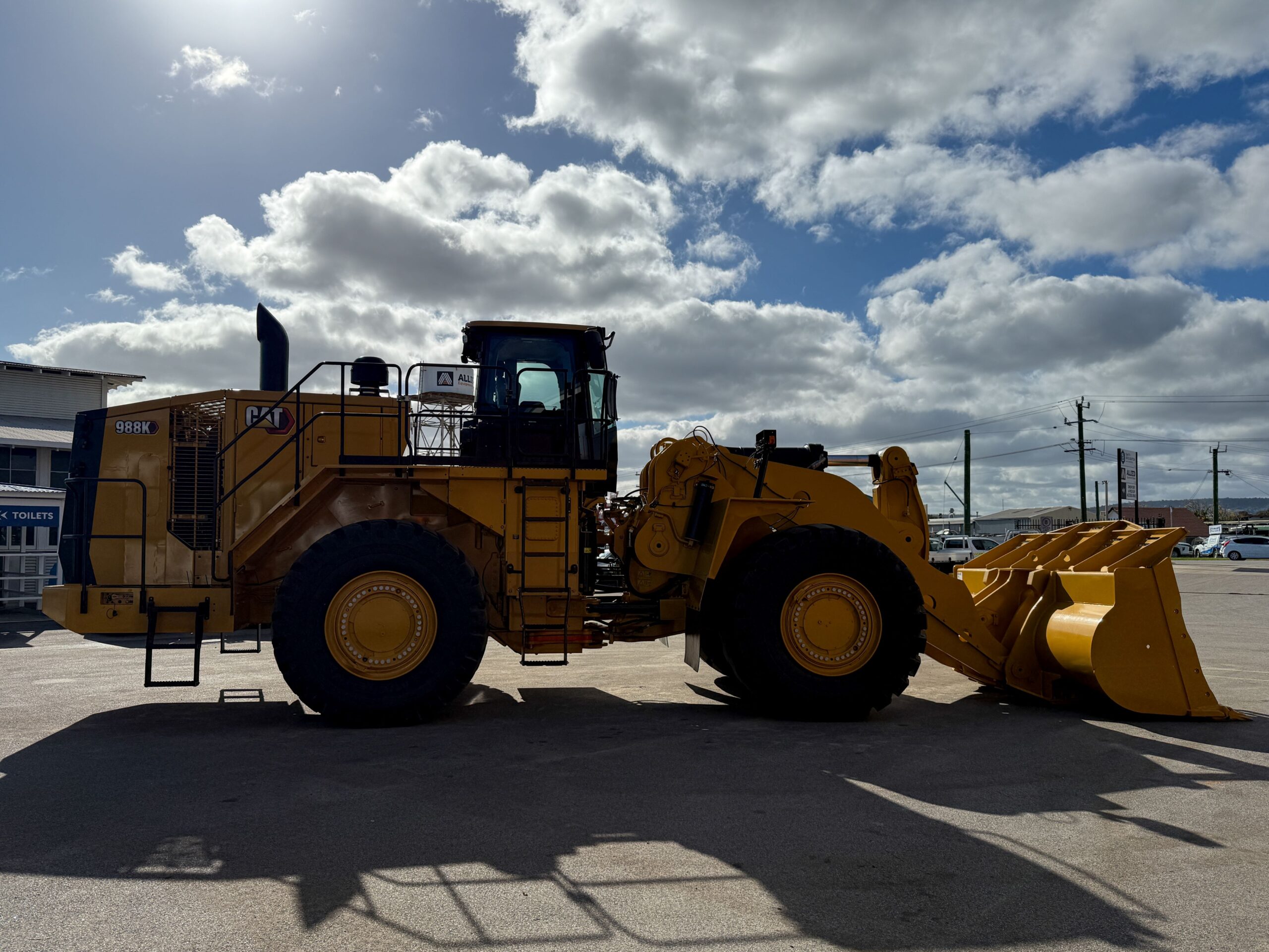 2023 CATERPILLAR 988K WHEEL LOADER