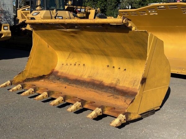 GP BUCKET WITH TEETH TO SUIT A CAT 966/972 WHEEL LOADER