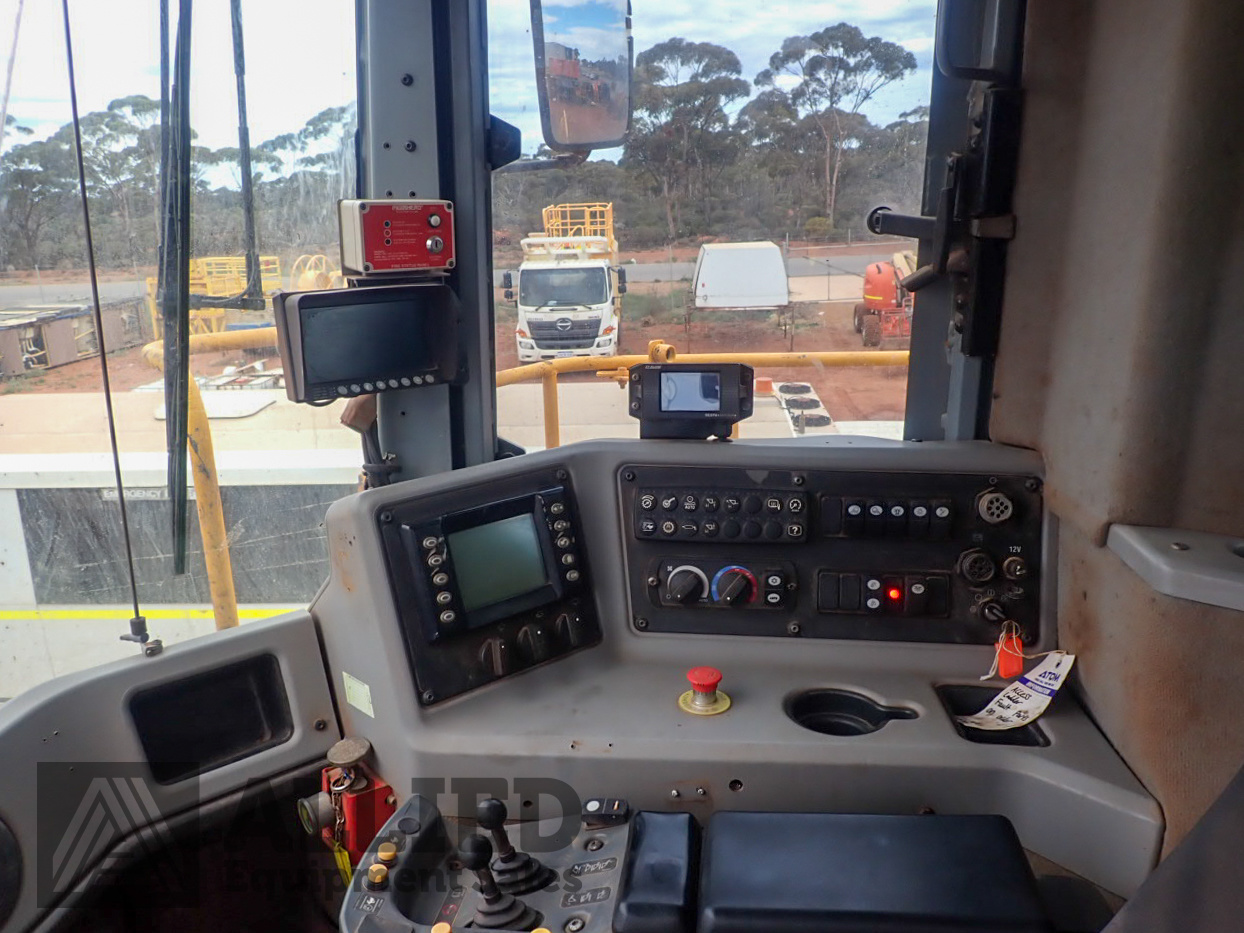 2012 CATERPILLAR 992K WHEEL LOADER
