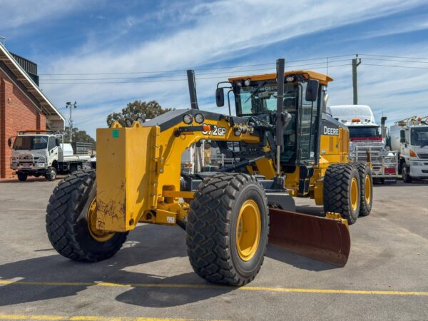 2020 JOHN DEERE 872GP MOTOR GRADER