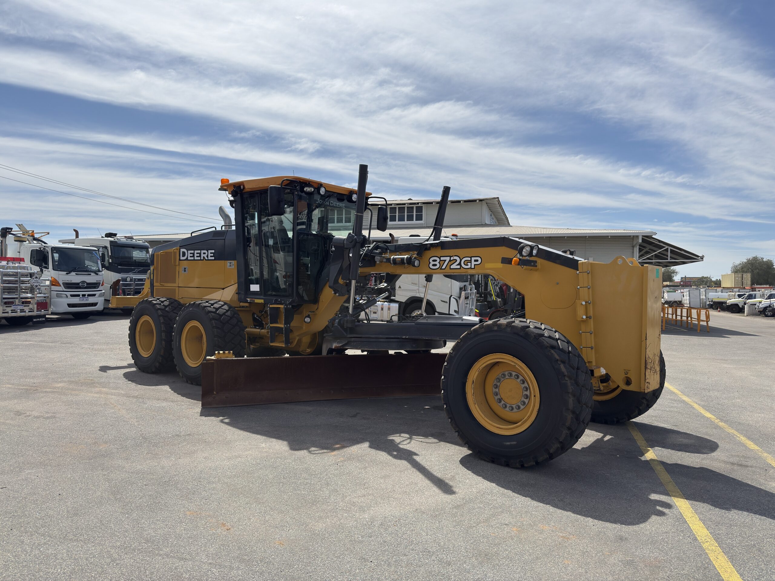 2020 JOHN DEERE 872GP MOTOR GRADER