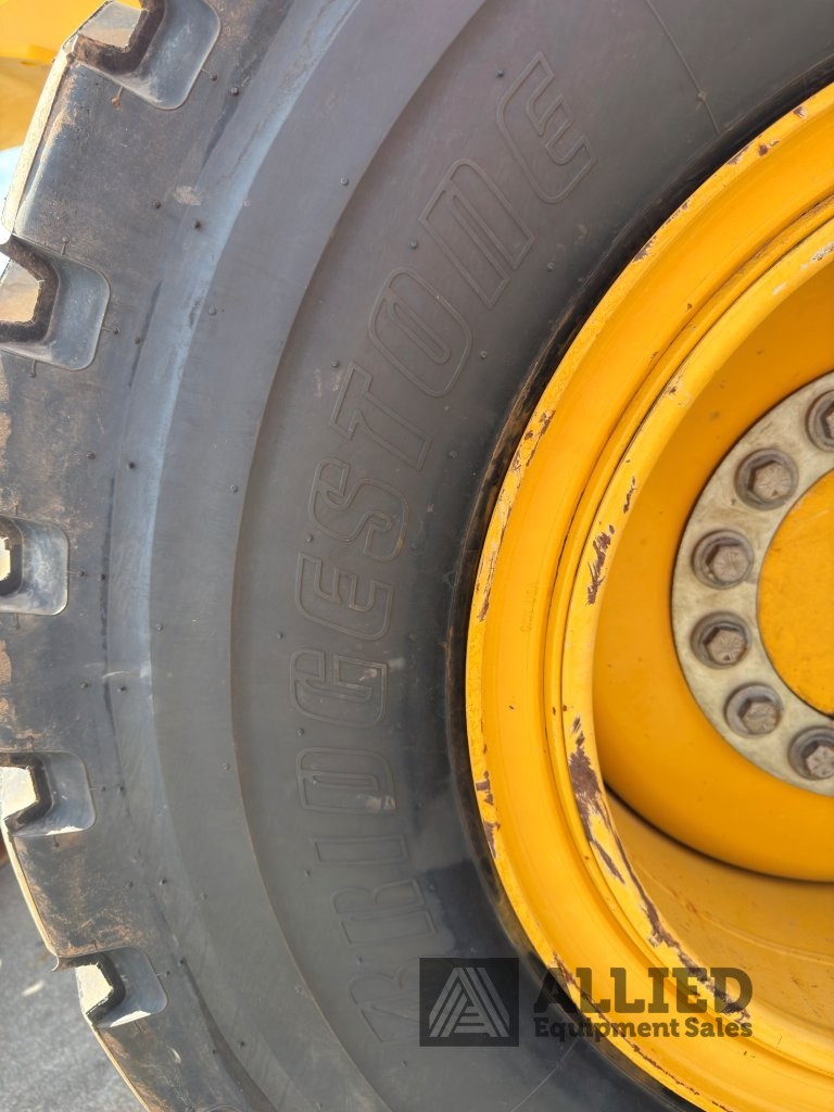 2020 JOHN DEERE 872GP MOTOR GRADER