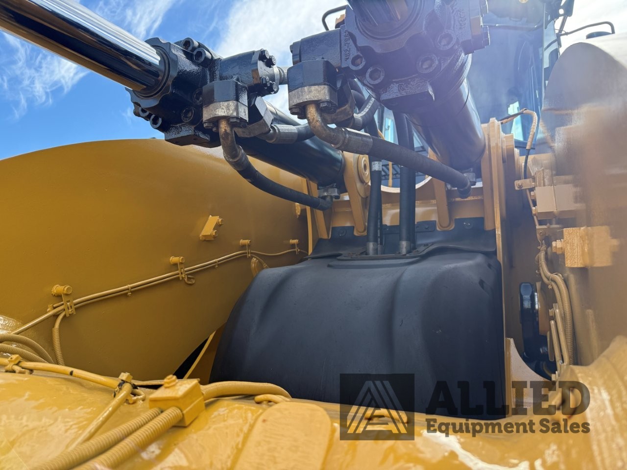 2023 CATERPILLAR 980 WHEEL LOADER