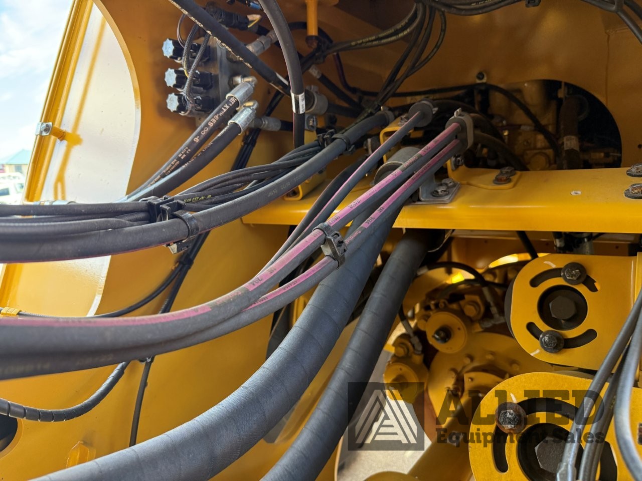 2023 CATERPILLAR 980 WHEEL LOADER