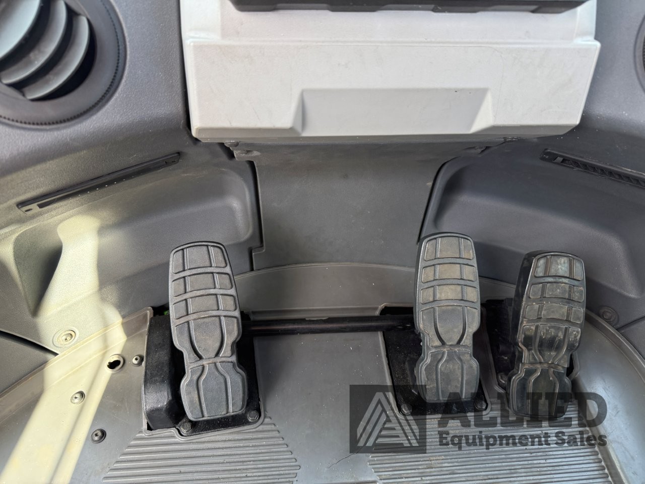 2023 CATERPILLAR 980 WHEEL LOADER