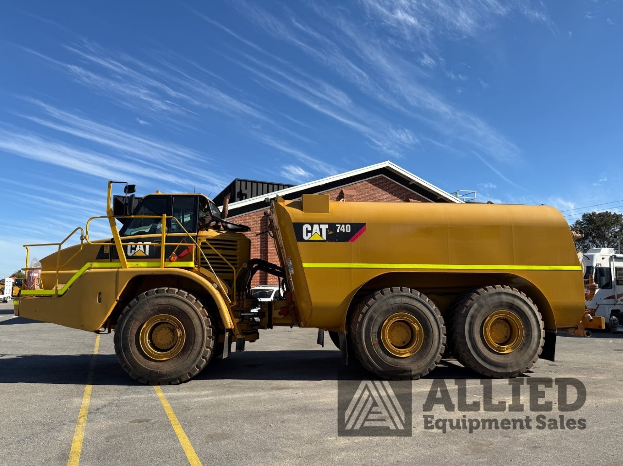 2006 CATERPILLAR 740 WATER CART