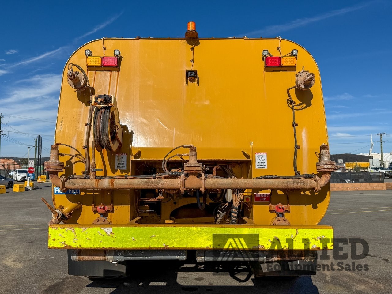 2006 CATERPILLAR 740 WATER CART