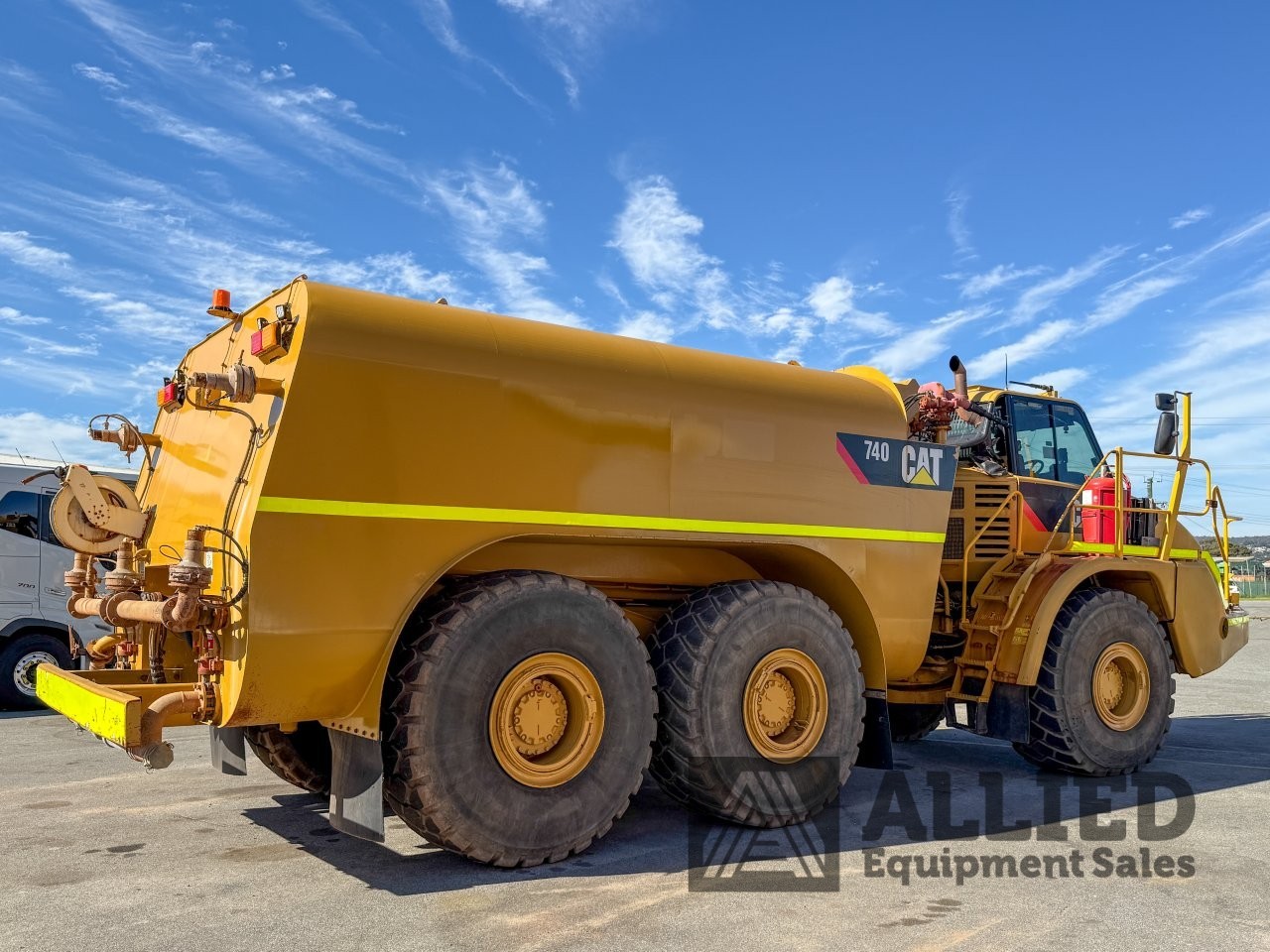 2006 CATERPILLAR 740 WATER CART