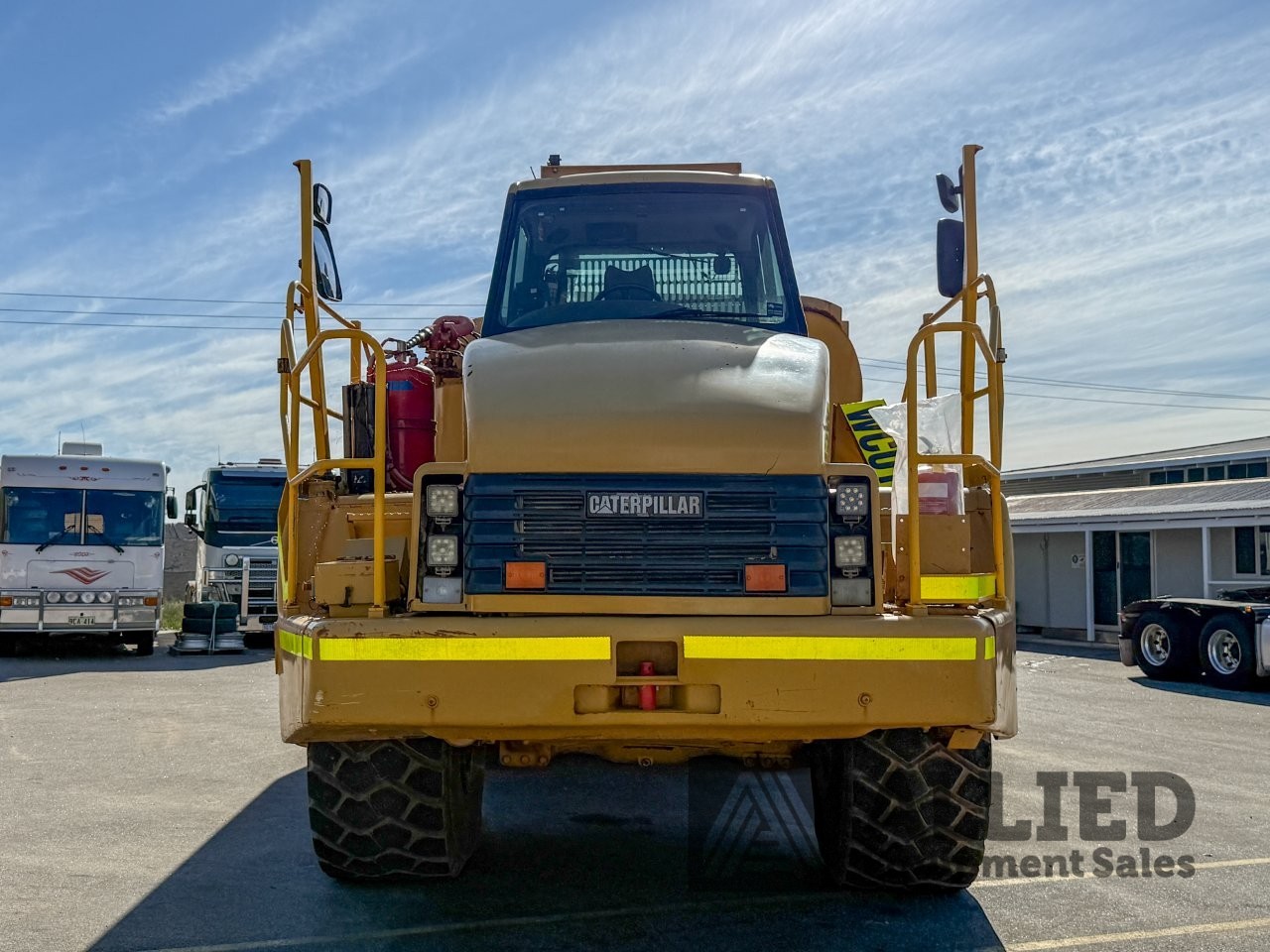2006 CATERPILLAR 740 WATER CART