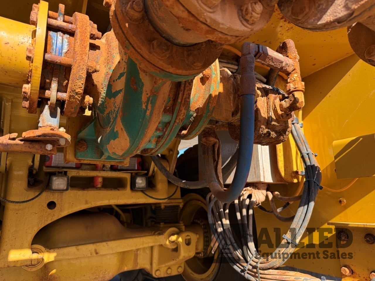 2006 CATERPILLAR 740 WATER CART