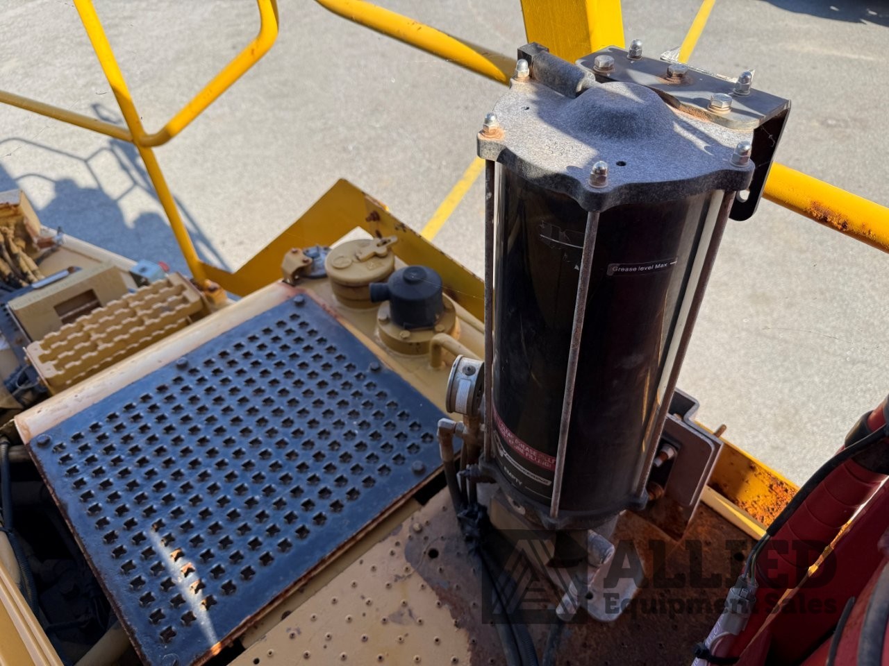 2006 CATERPILLAR 740 WATER CART