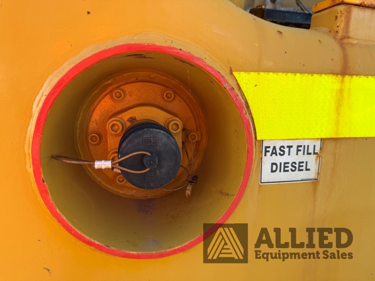 2006 CATERPILLAR 740 WATER CART