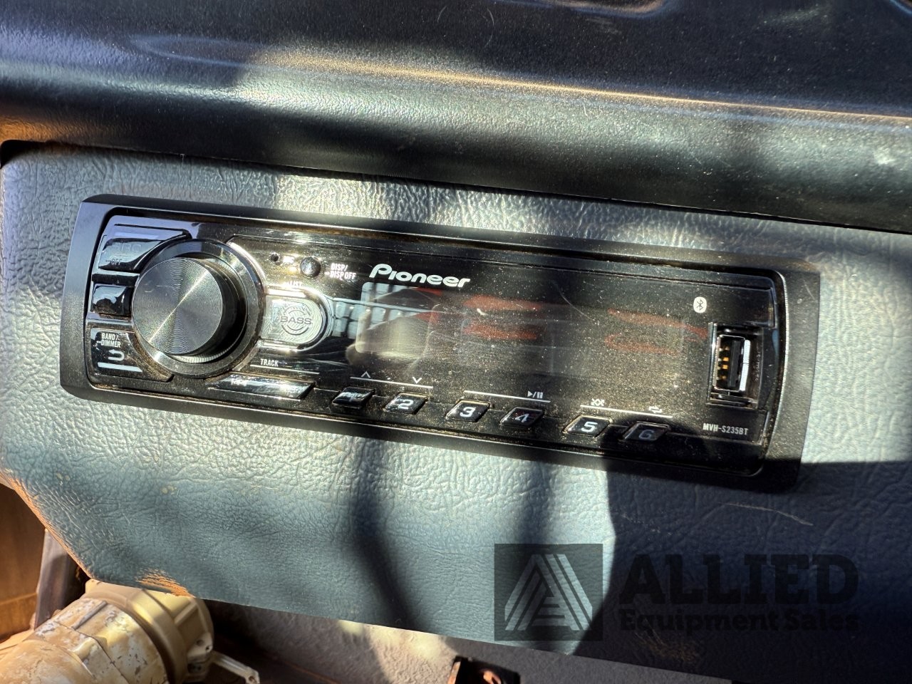 2006 CATERPILLAR 740 WATER CART