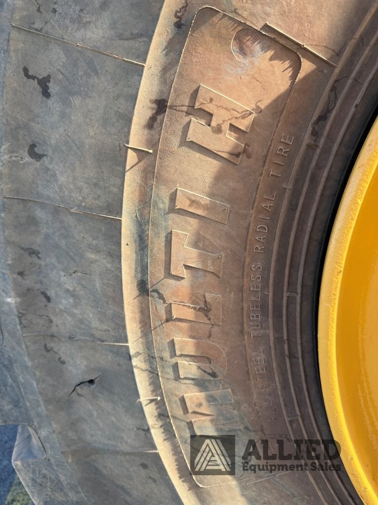 2006 CATERPILLAR 740 WATER CART