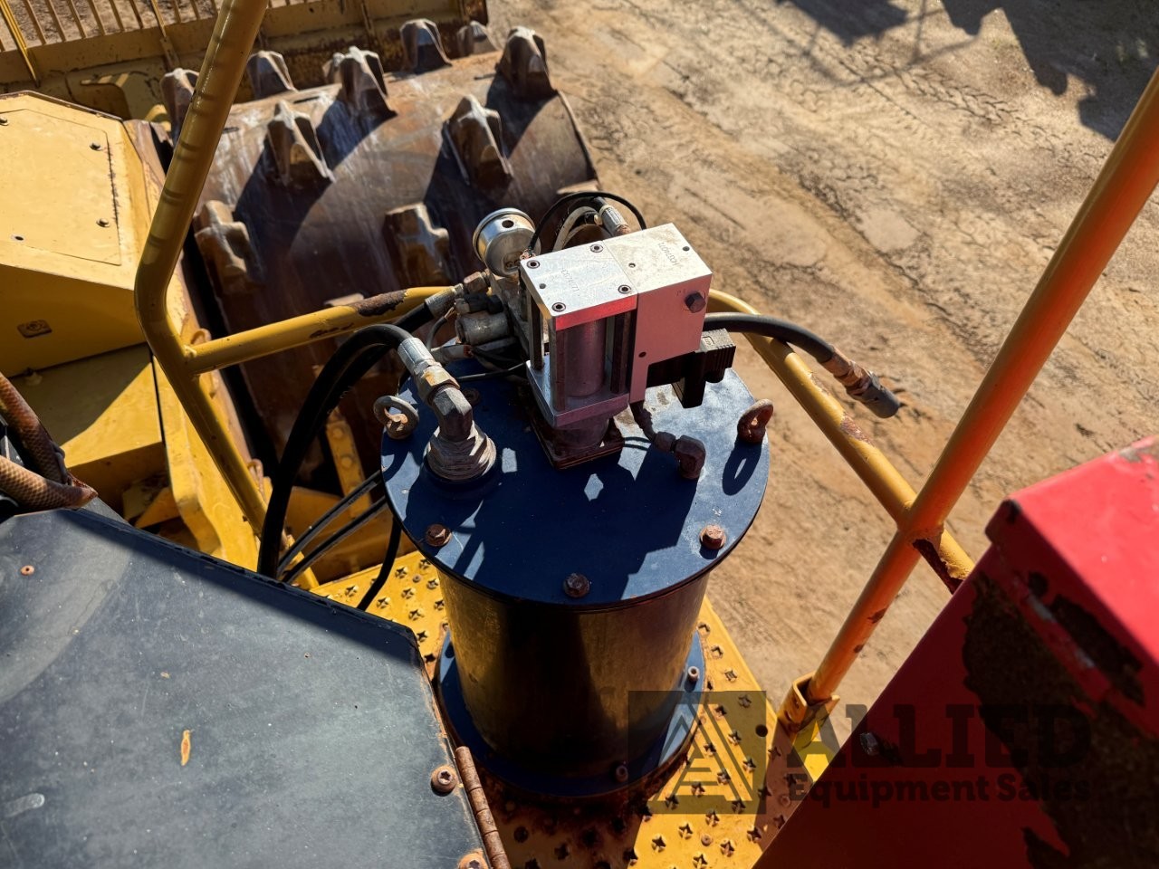 2013 CATERPILLAR 836K COMPACTOR