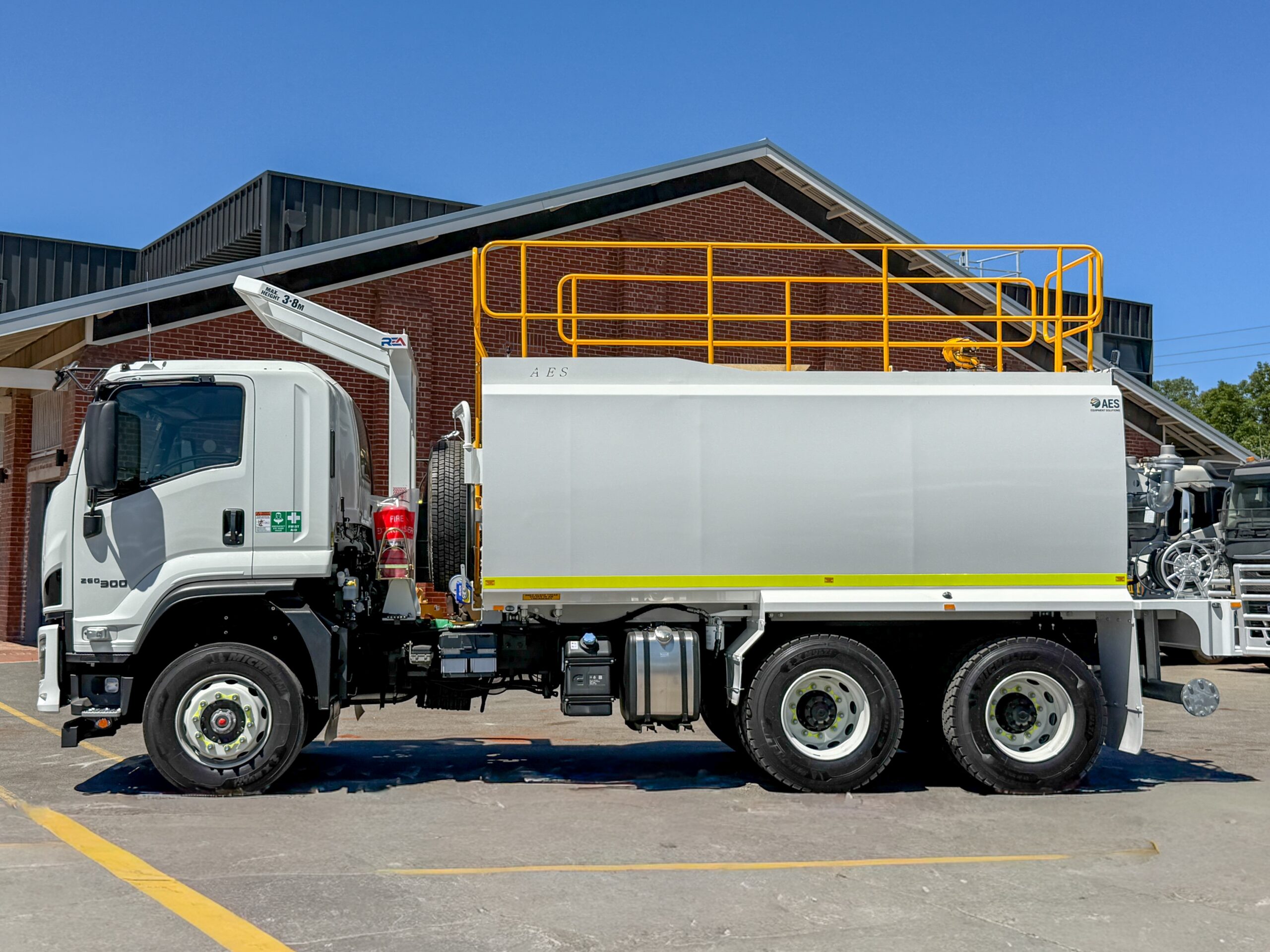 2025 ISUZU FVZ260-300 6X4 MLWB WATER TRUCK C/W AES 14,000L WATER MODULE