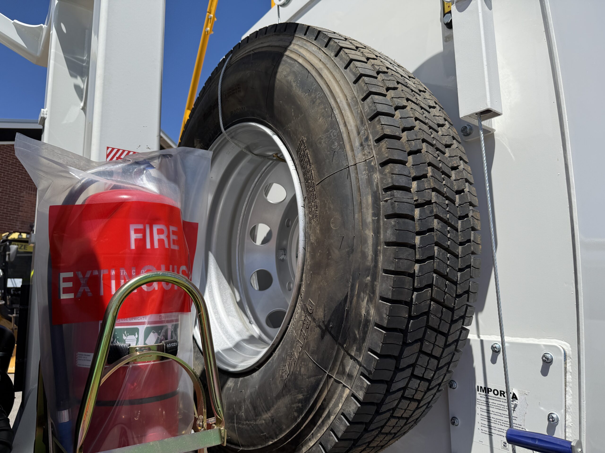 2025 ISUZU FVZ260-300 6X4 MLWB WATER TRUCK C/W AES 14,000L WATER MODULE