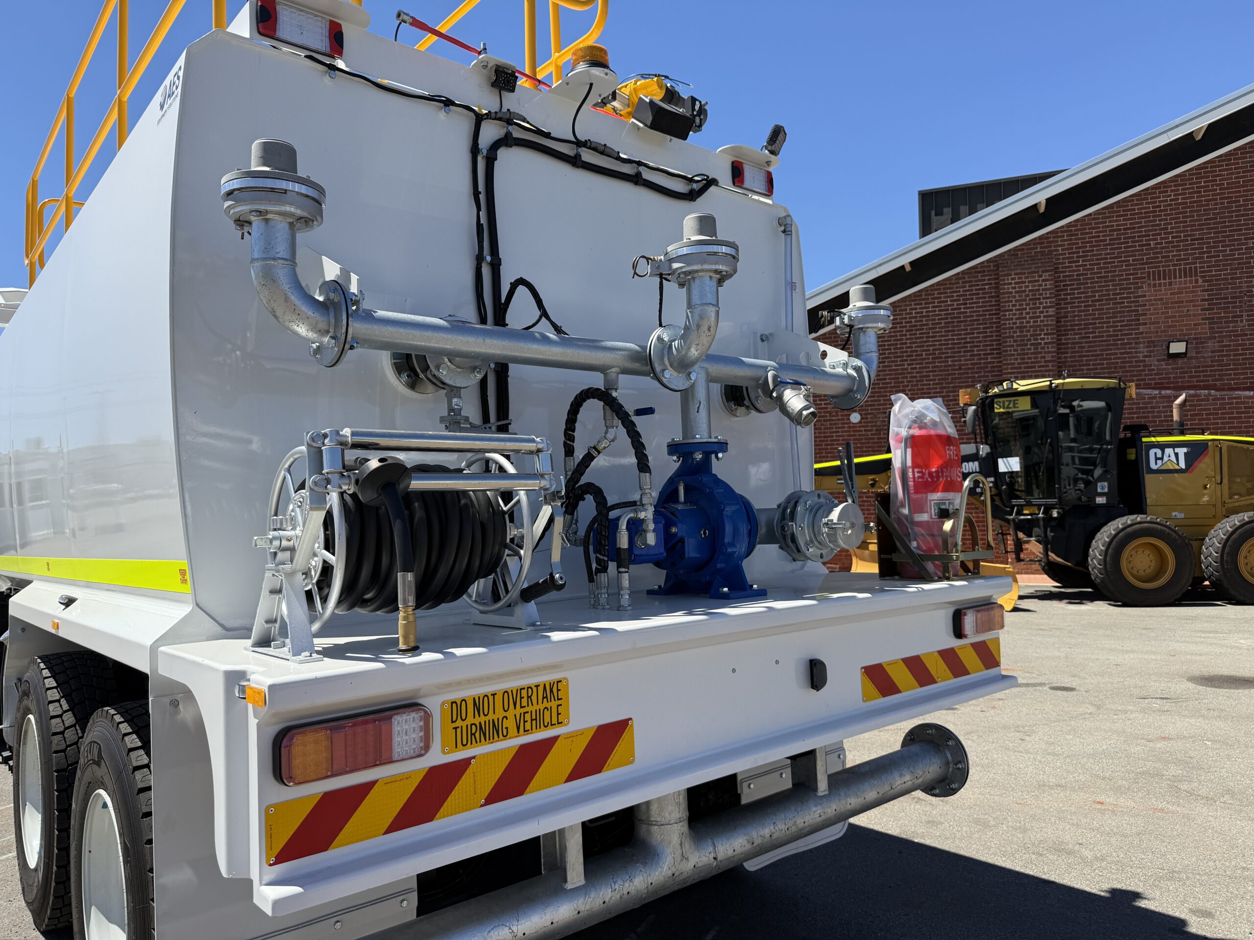 2025 ISUZU FVZ260-300 6X4 MLWB WATER TRUCK C/W AES 14,000L WATER MODULE