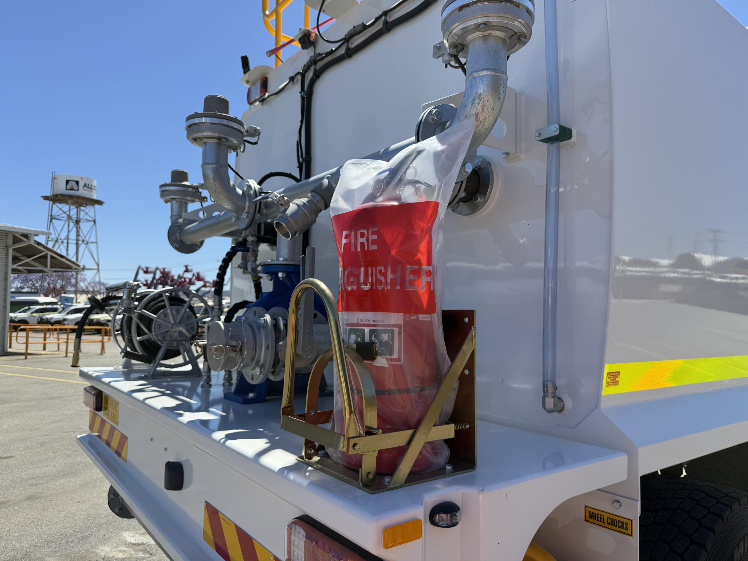 2025 ISUZU FVZ260-300 6X4 MLWB WATER TRUCK C/W AES 14,000L WATER MODULE