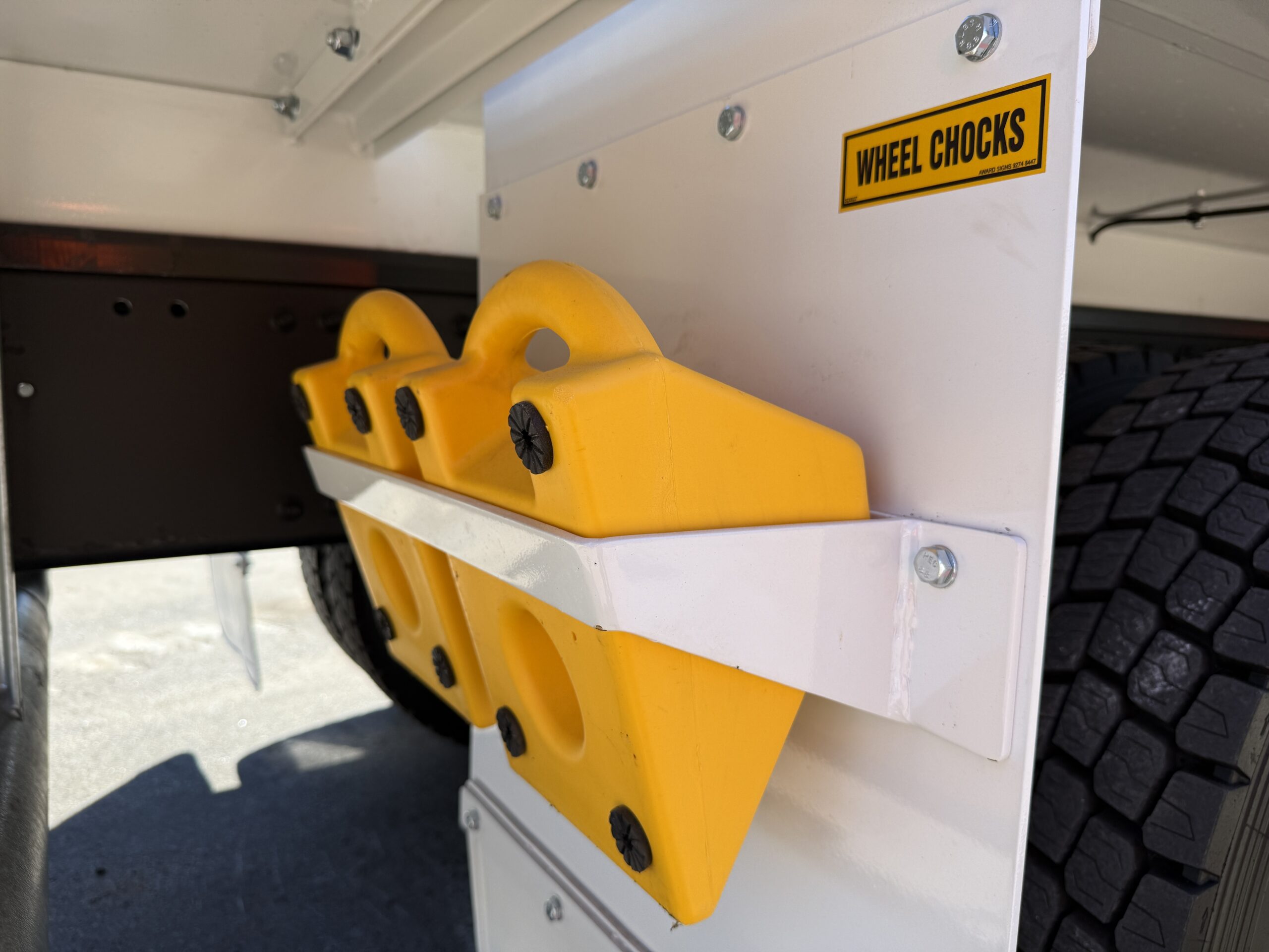 2025 ISUZU FVZ260-300 6X4 MLWB WATER TRUCK C/W AES 14,000L WATER MODULE