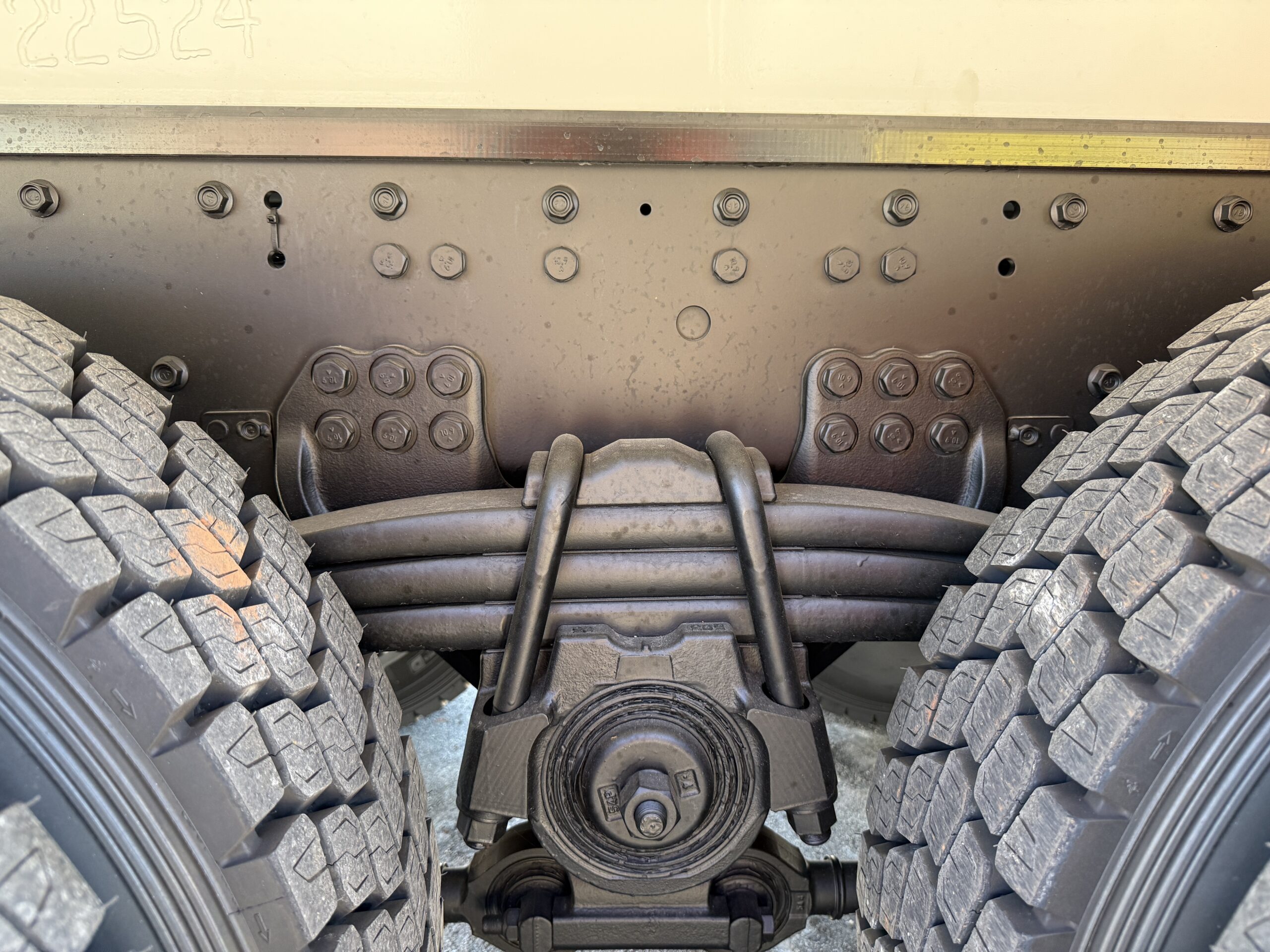 2025 ISUZU FVZ260-300 6X4 MLWB WATER TRUCK C/W AES 14,000L WATER MODULE