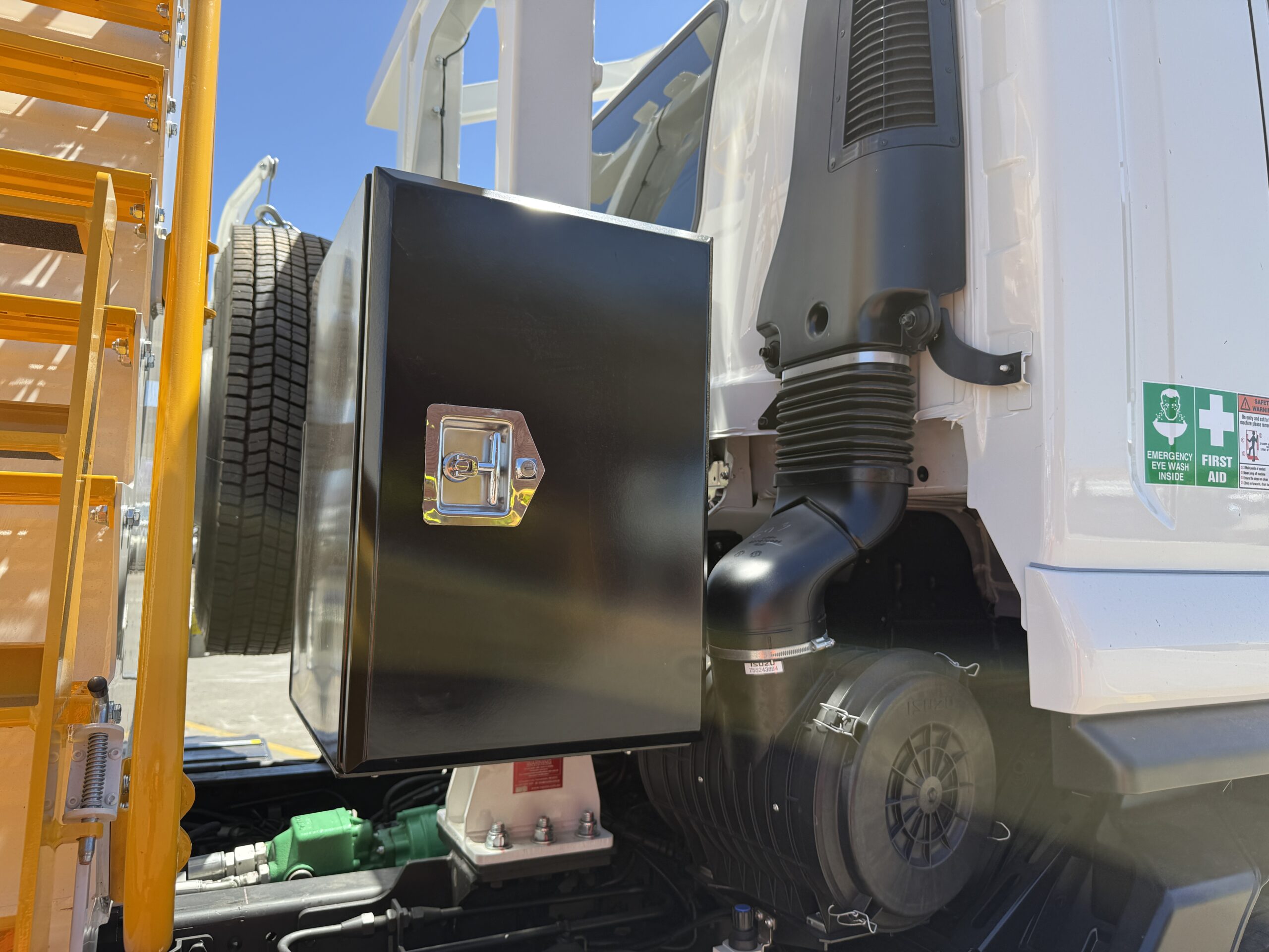 2025 ISUZU FVZ260-300 6X4 MLWB WATER TRUCK C/W AES 14,000L WATER MODULE